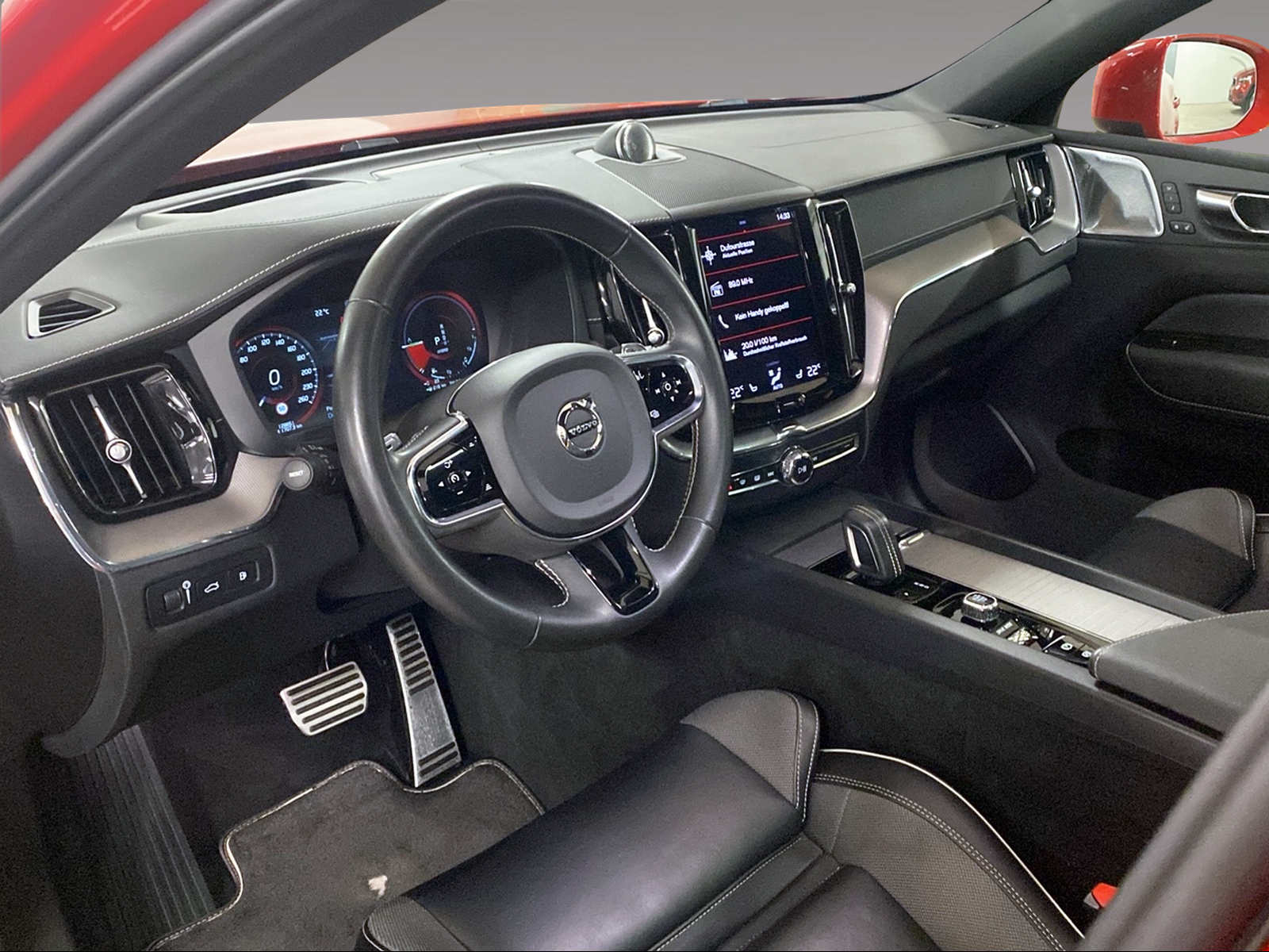 VOLVO XC60 2.0 T8 TE Polestar eAWD-image-7