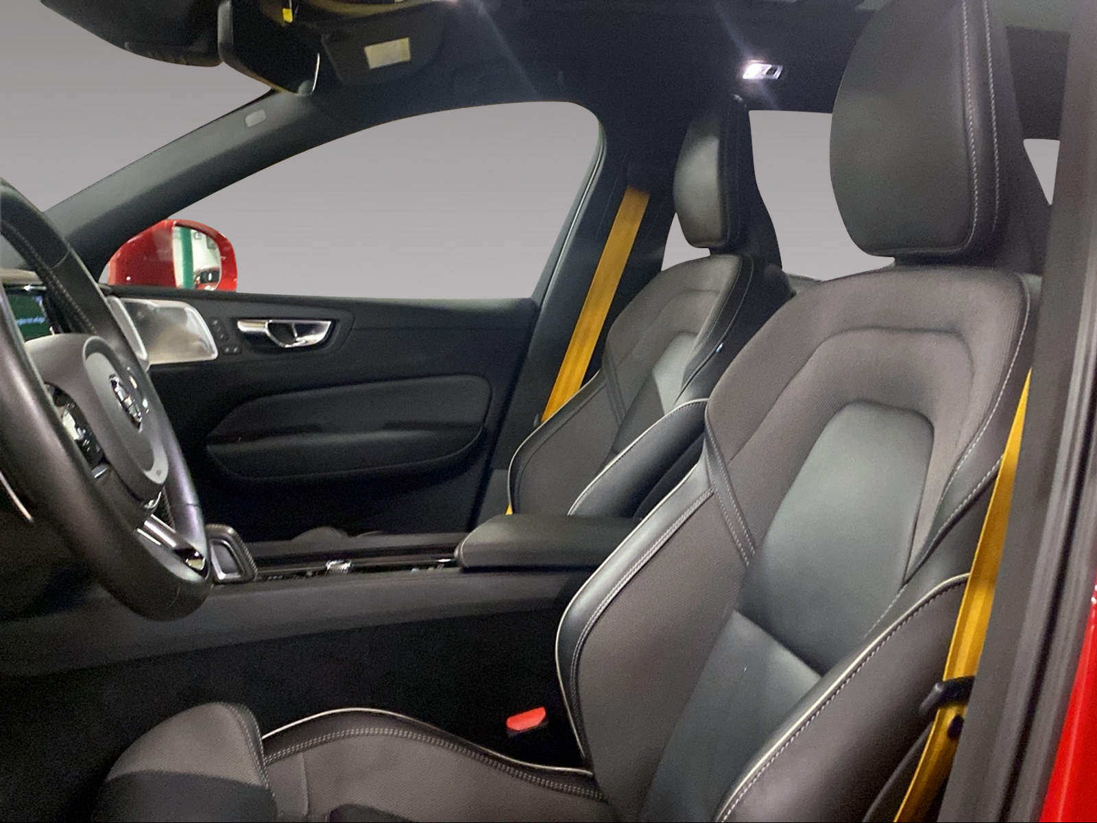 VOLVO XC60 2.0 T8 TE Polestar eAWD-image-6