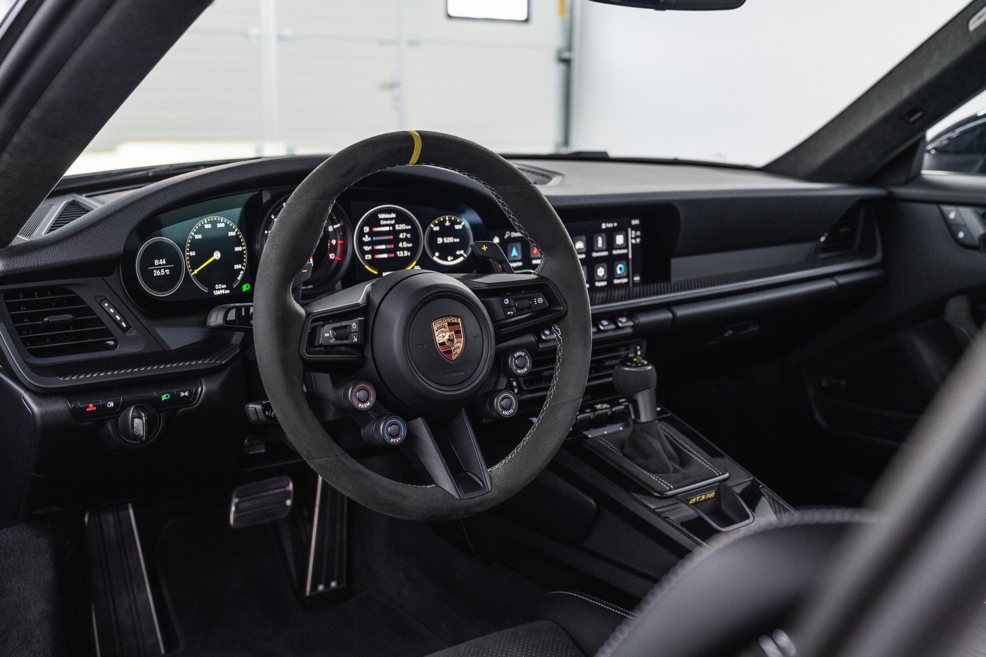 PORSCHE 911 GT3 RS-image-10