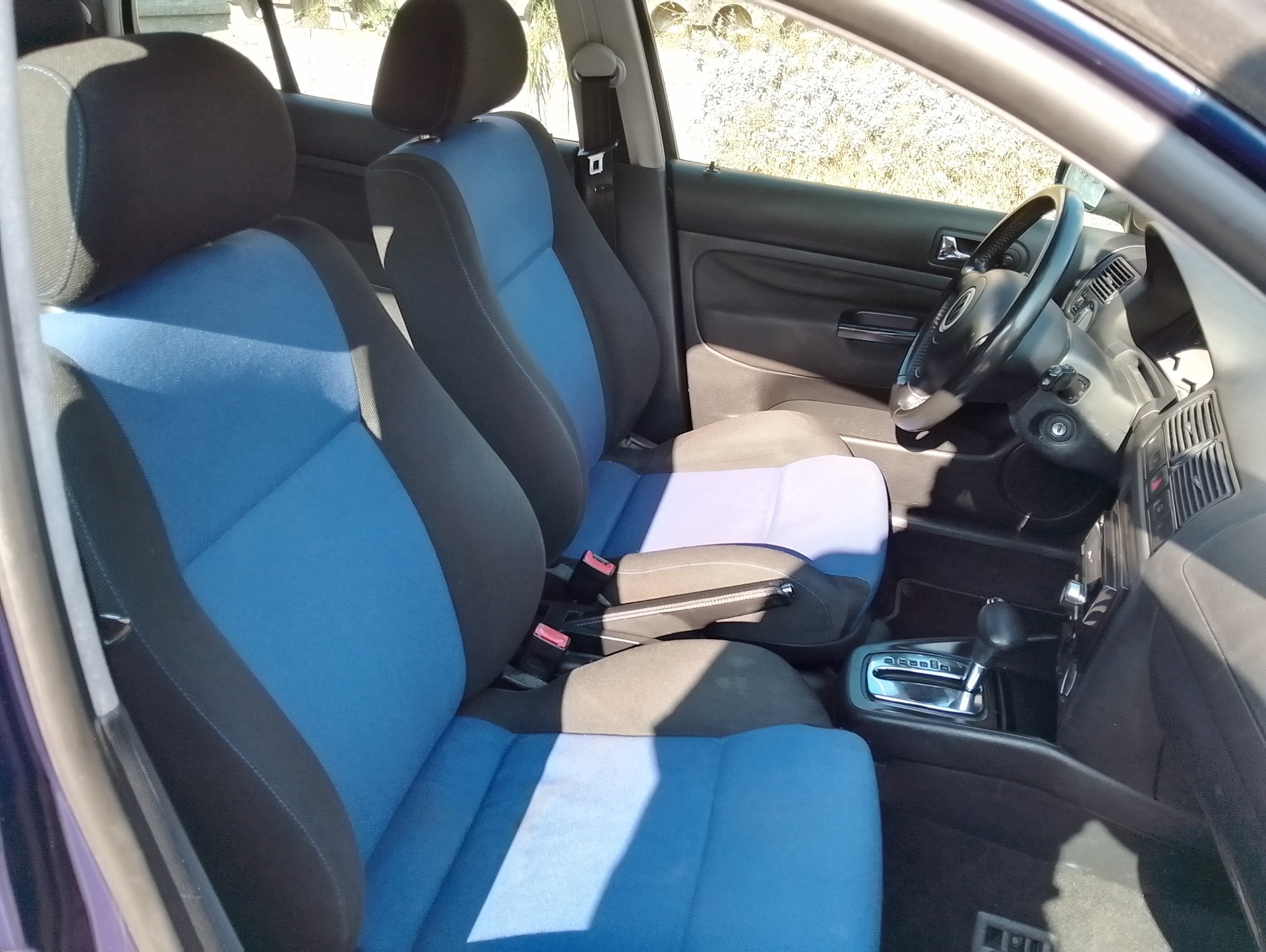 VW Golf 2.0 Trendline-image-14