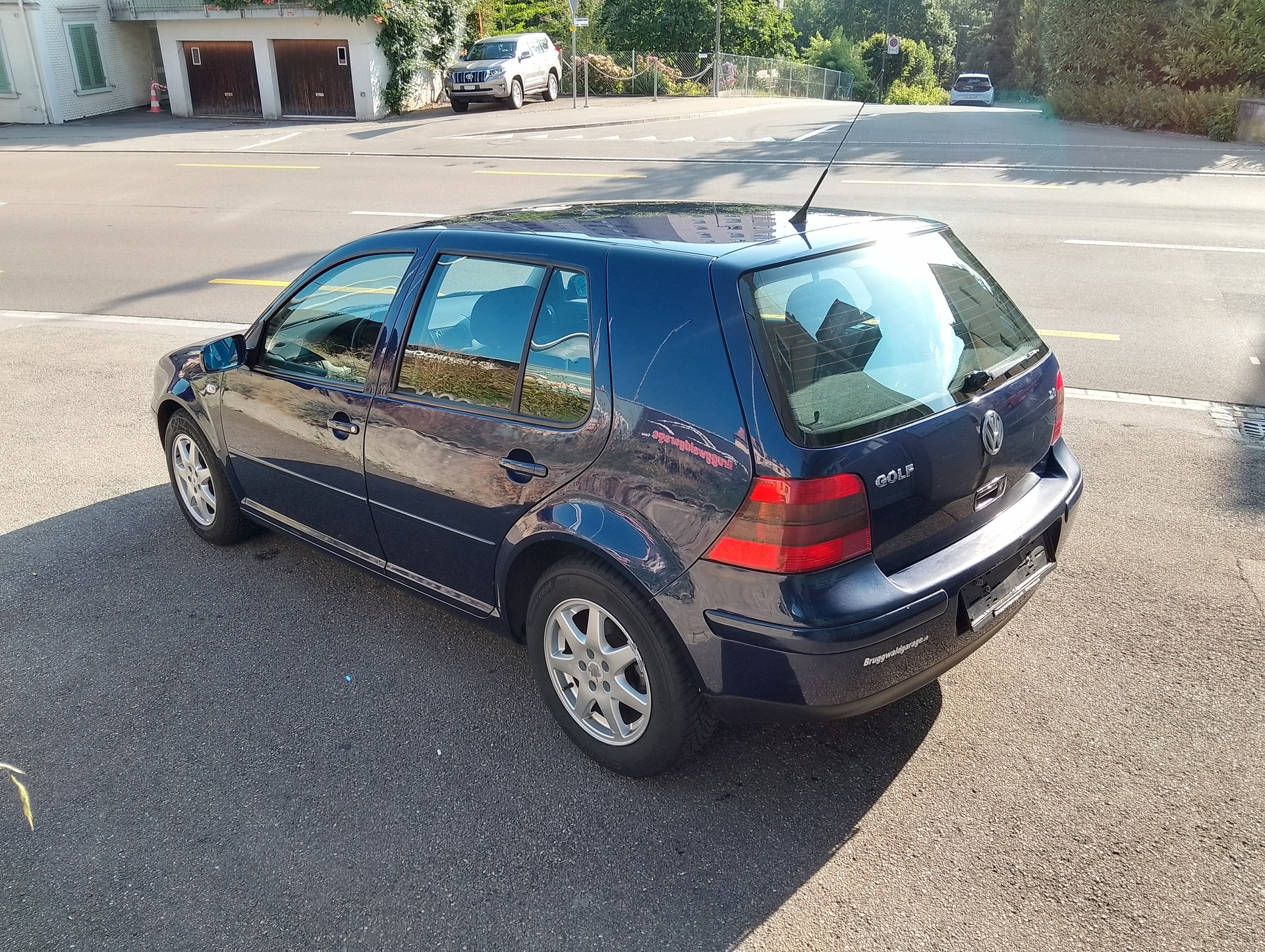 VW Golf 2.0 Trendline-image-11