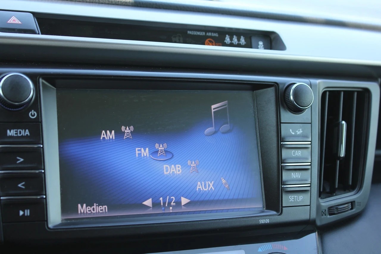 TOYOTA RAV-4 2.5 HSD Comfort e-CVT-image-11
