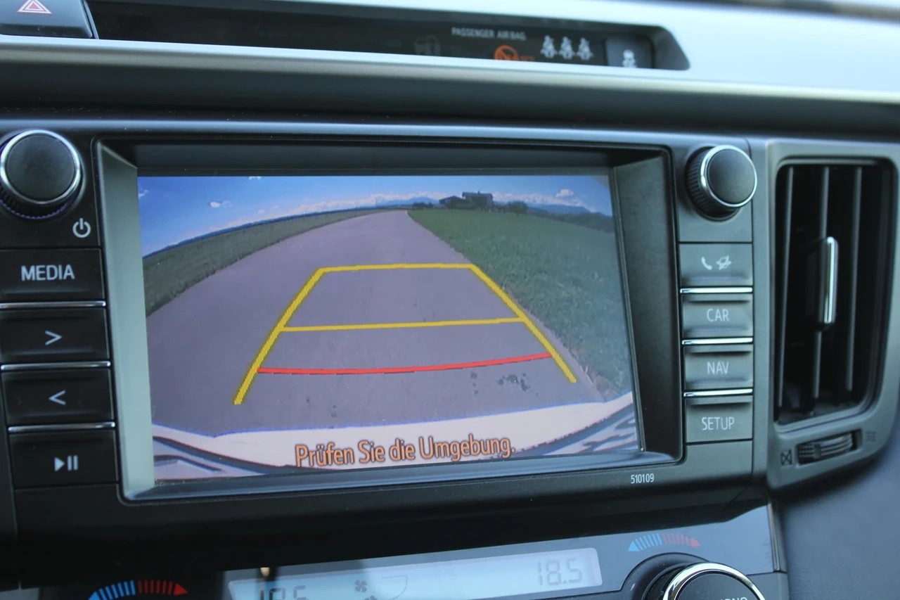 TOYOTA RAV-4 2.5 HSD Comfort e-CVT-image-10