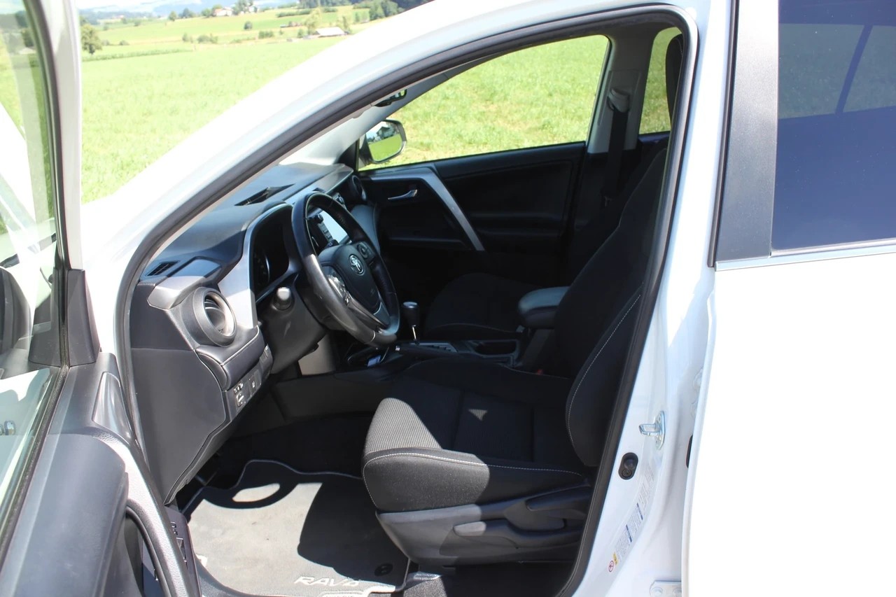 TOYOTA RAV-4 2.5 HSD Comfort e-CVT-image-7