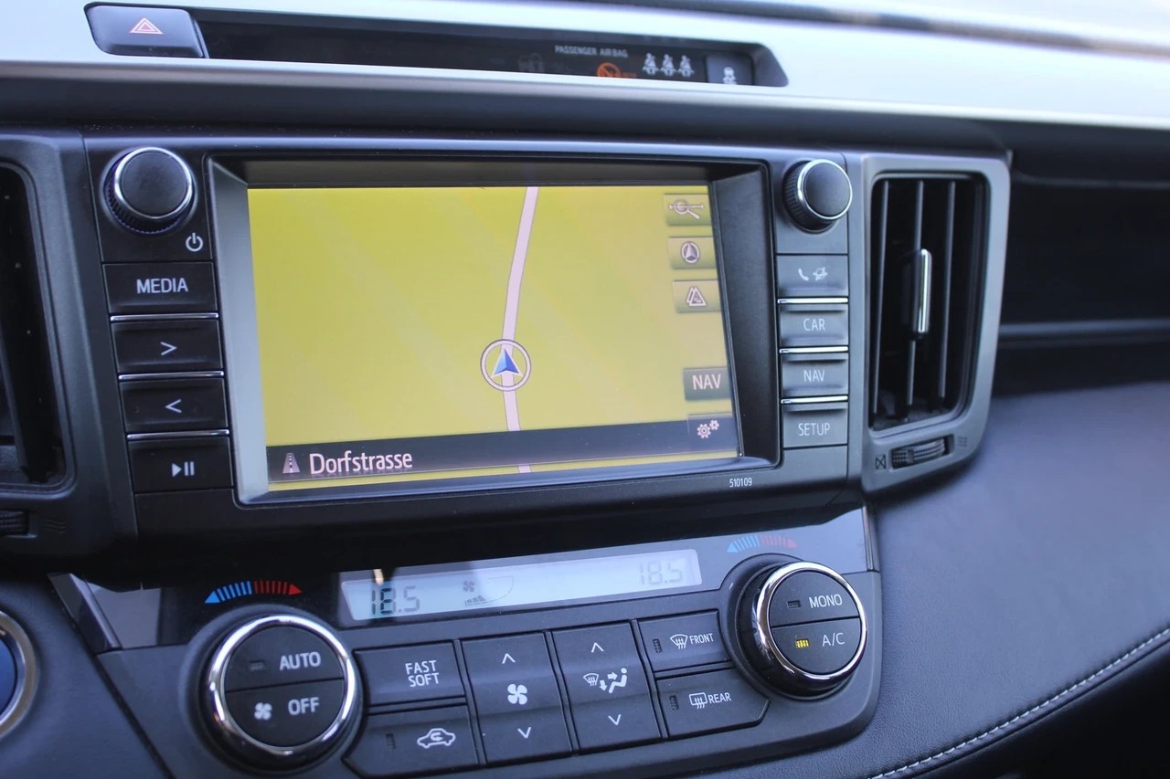 TOYOTA RAV-4 2.5 HSD Comfort e-CVT-image-9