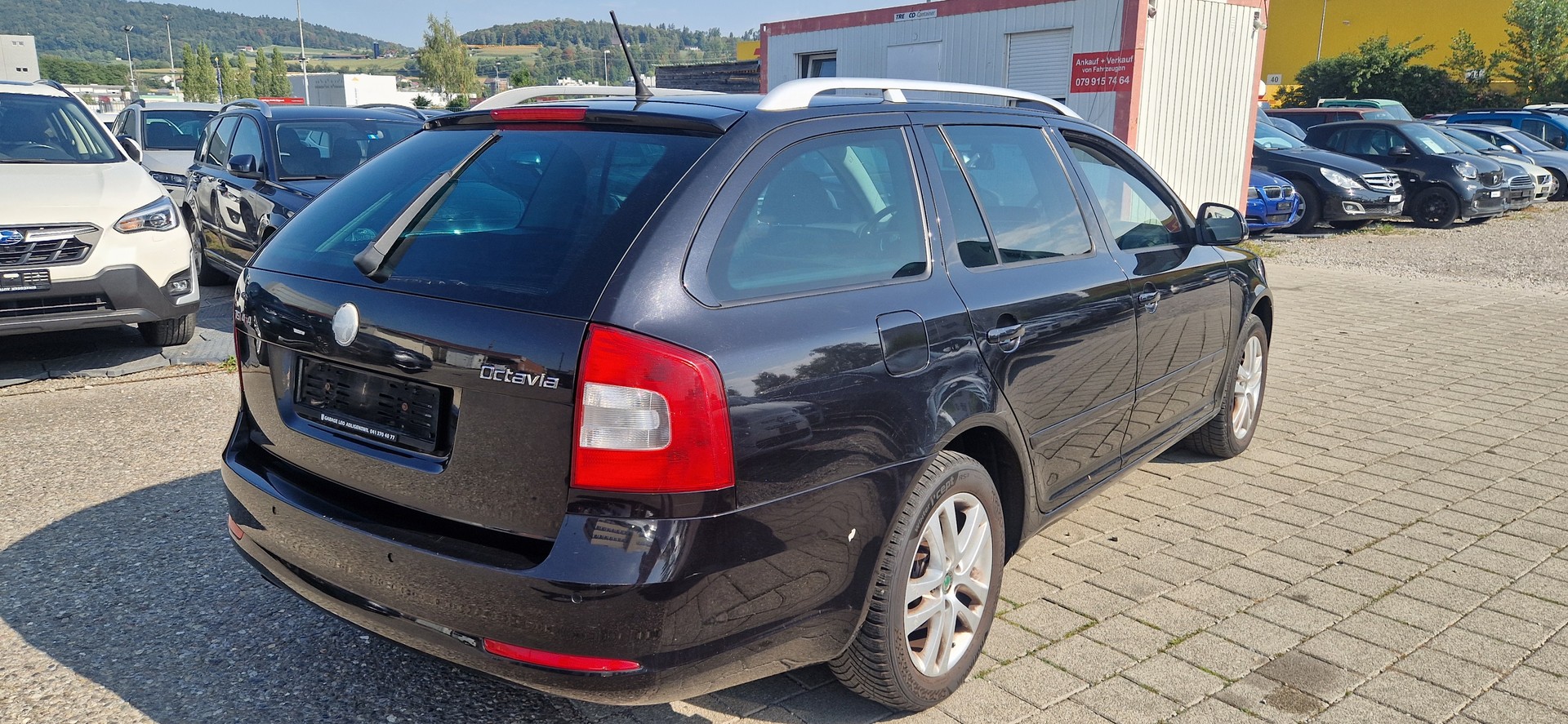SKODA Octavia Combi 1.8 TSI Adventure 4x4-image-3