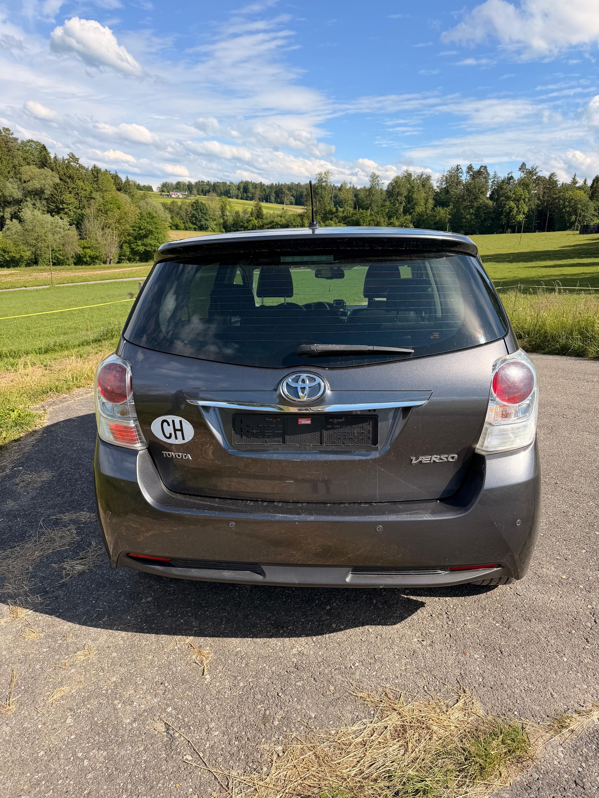 TOYOTA 1.8 VVT-i Sol 7P-image-1