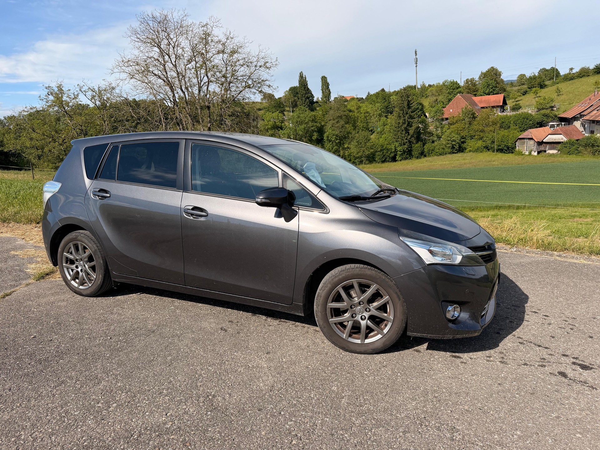 TOYOTA 1.8 VVT-i Sol 7P-image-0