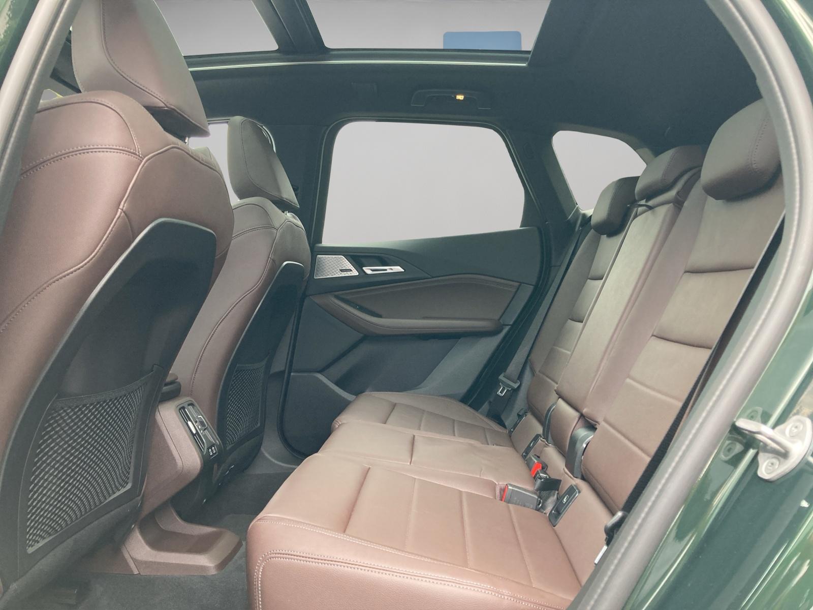 BMW 223i xDrive SDKG Active Tourer-image-9