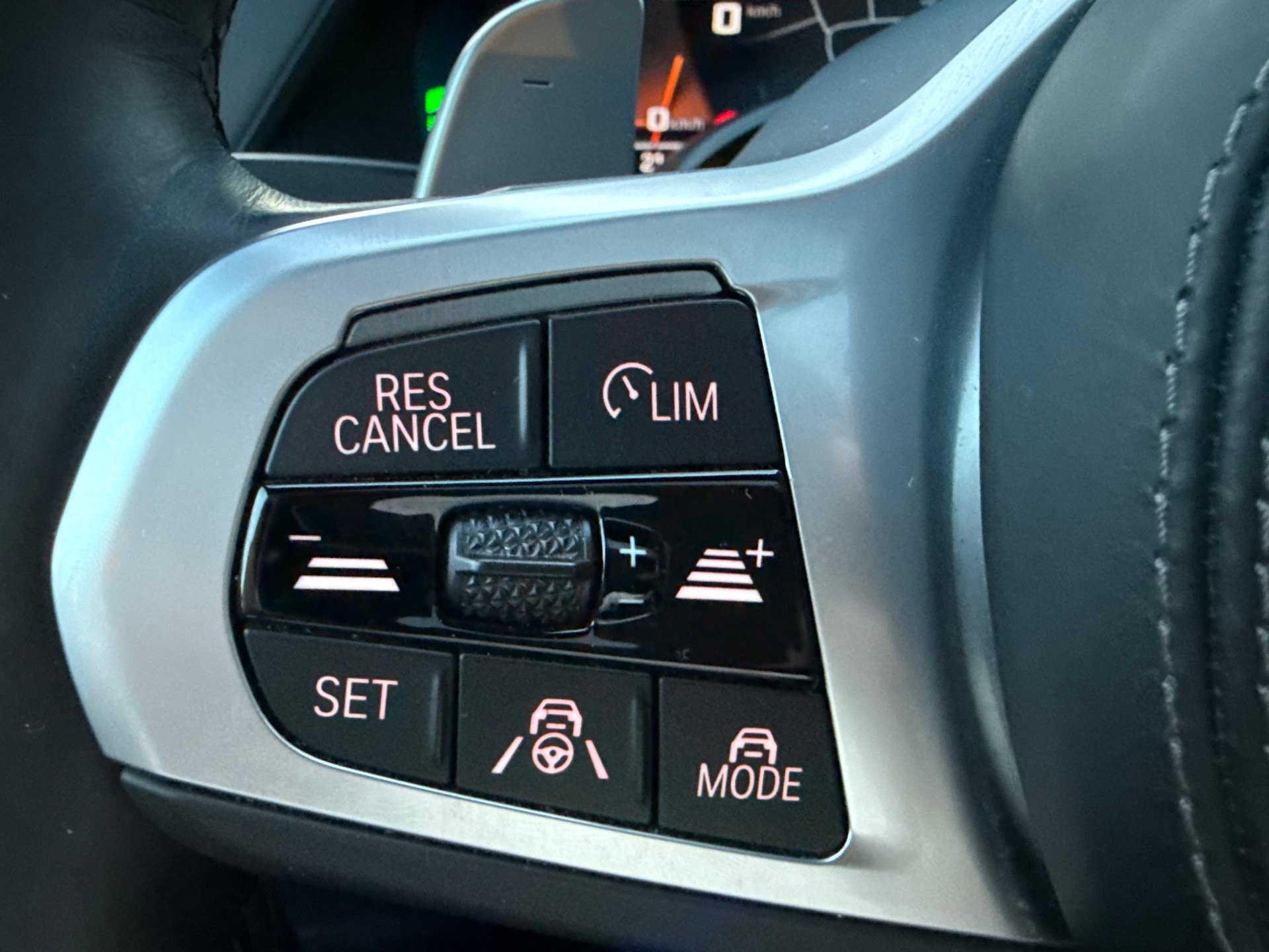 BMW X7 M50i-image-31