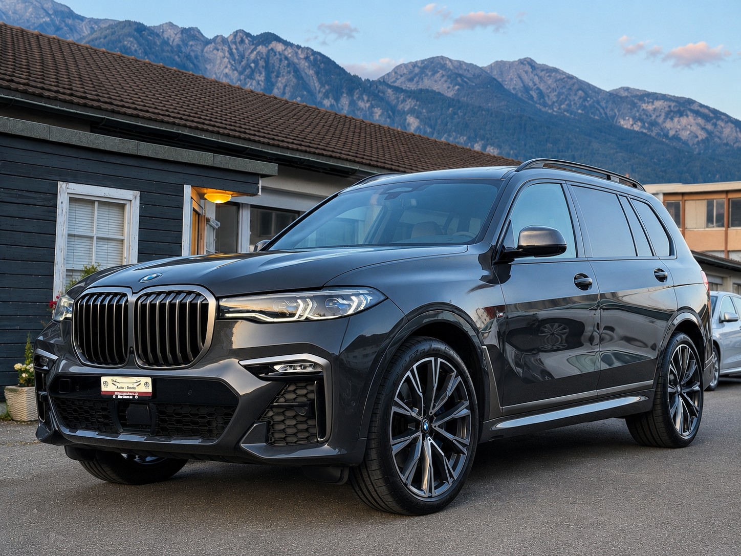 BMW X7 M50i-image-0