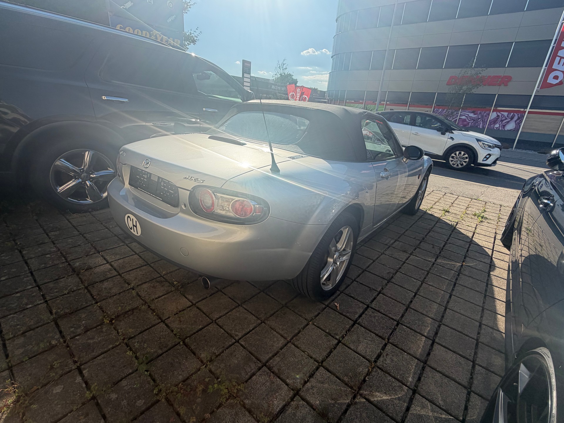 MAZDA MX-5 1.8i 16V Confort-image-4