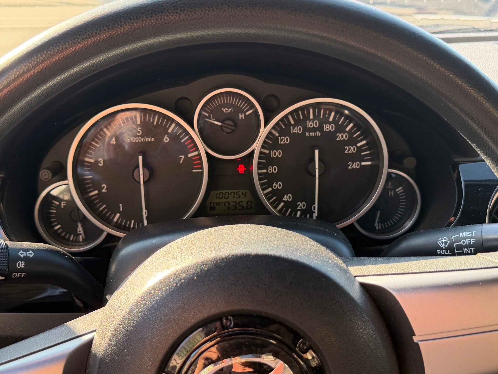 MAZDA MX-5 1.8i 16V Confort-image-6