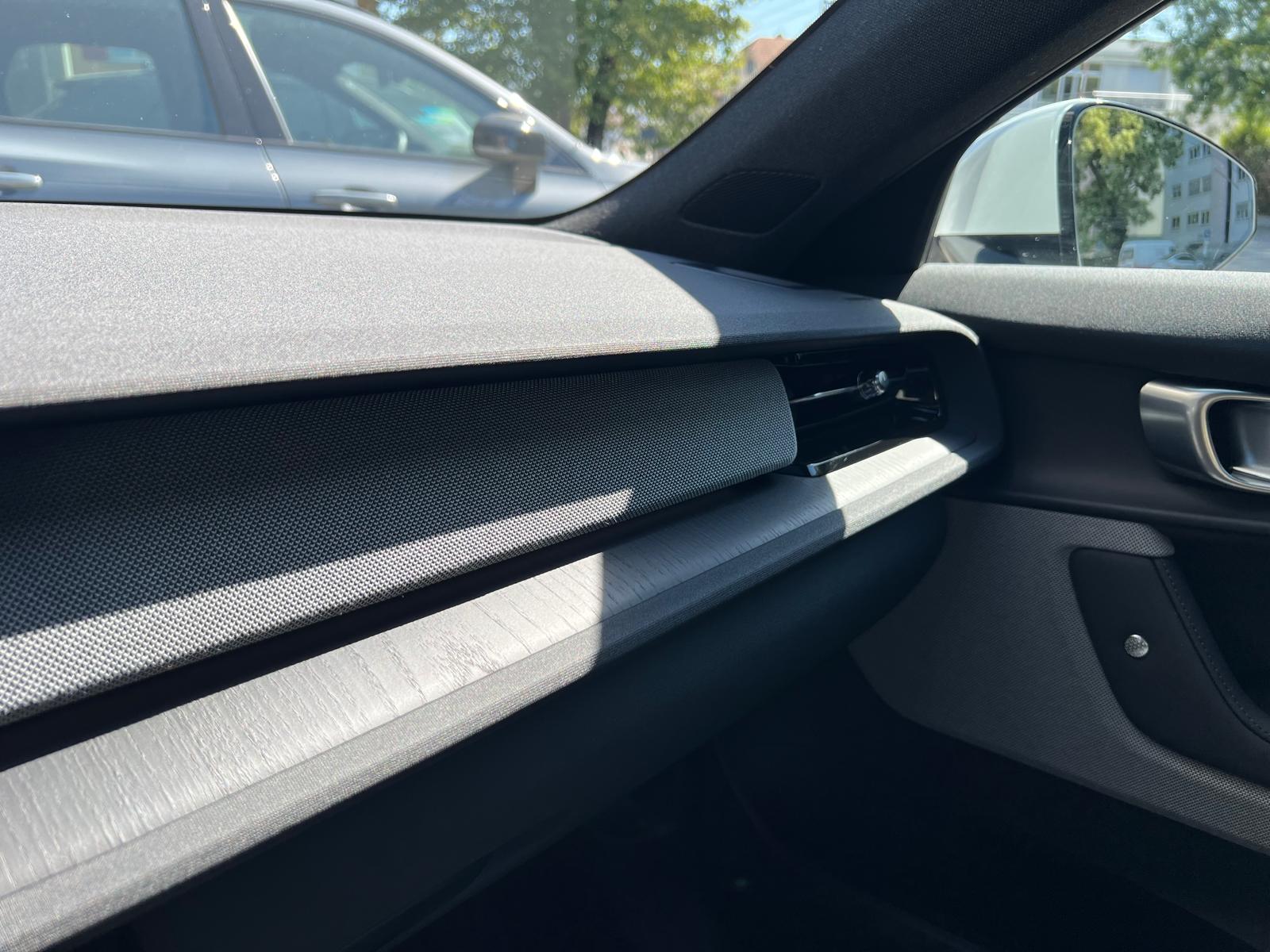 POLESTAR 2 Long Range Dual Motor-image-28