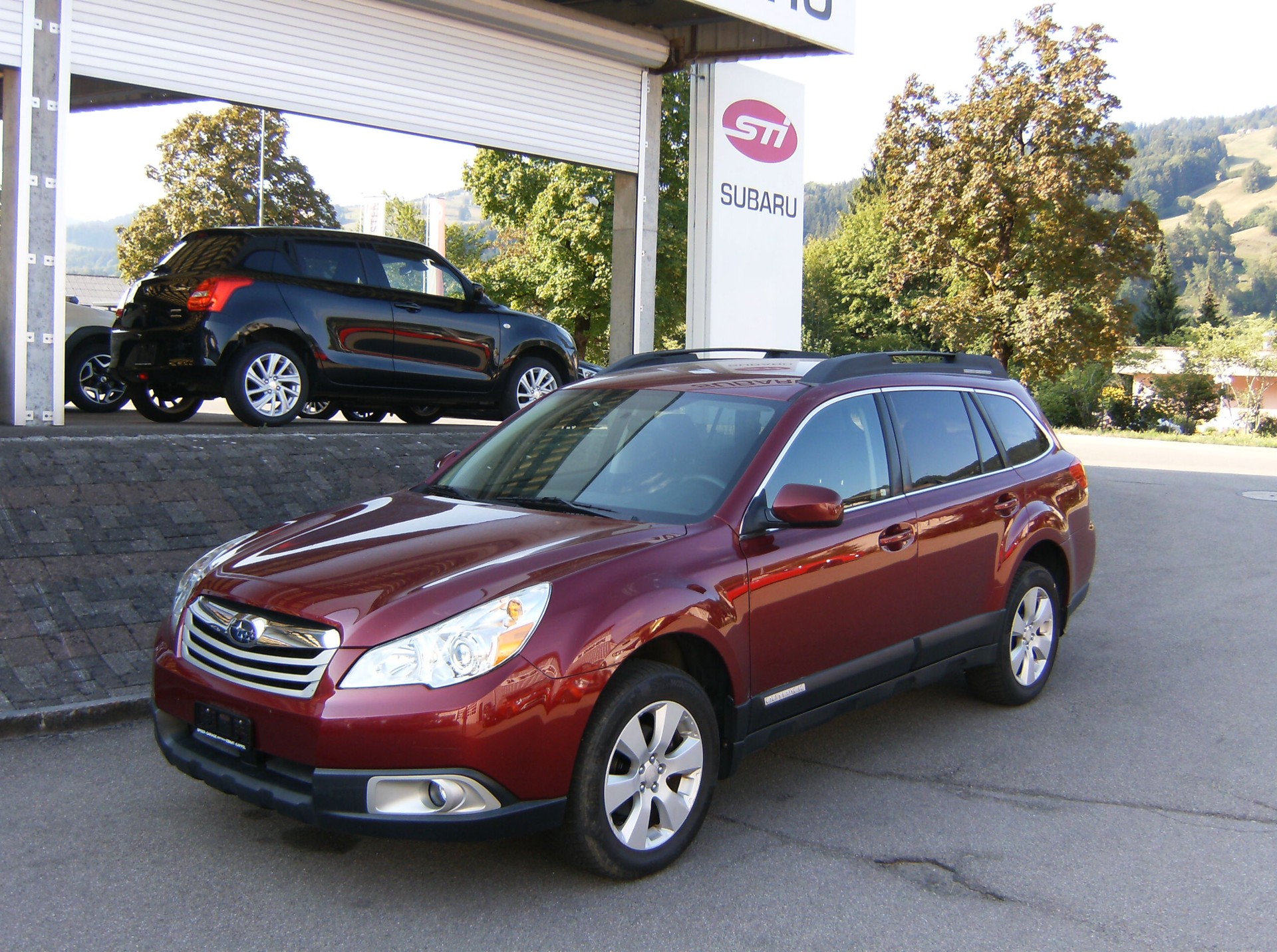 SUBARU Outback 2.5i Swiss AWD Lineartronic-image-0