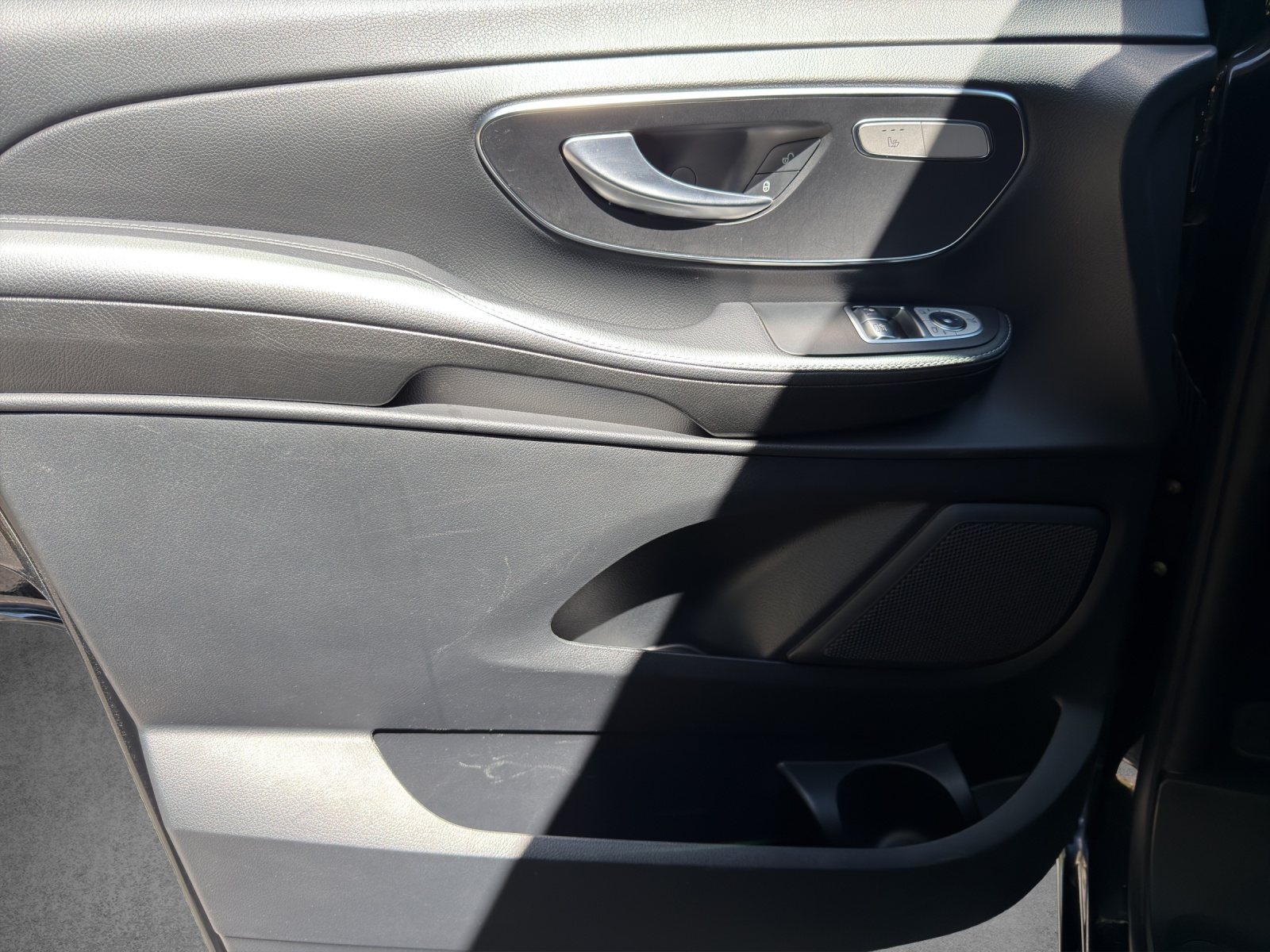 MERCEDES-BENZ V 250 d Avantgarde L 4M-image-18