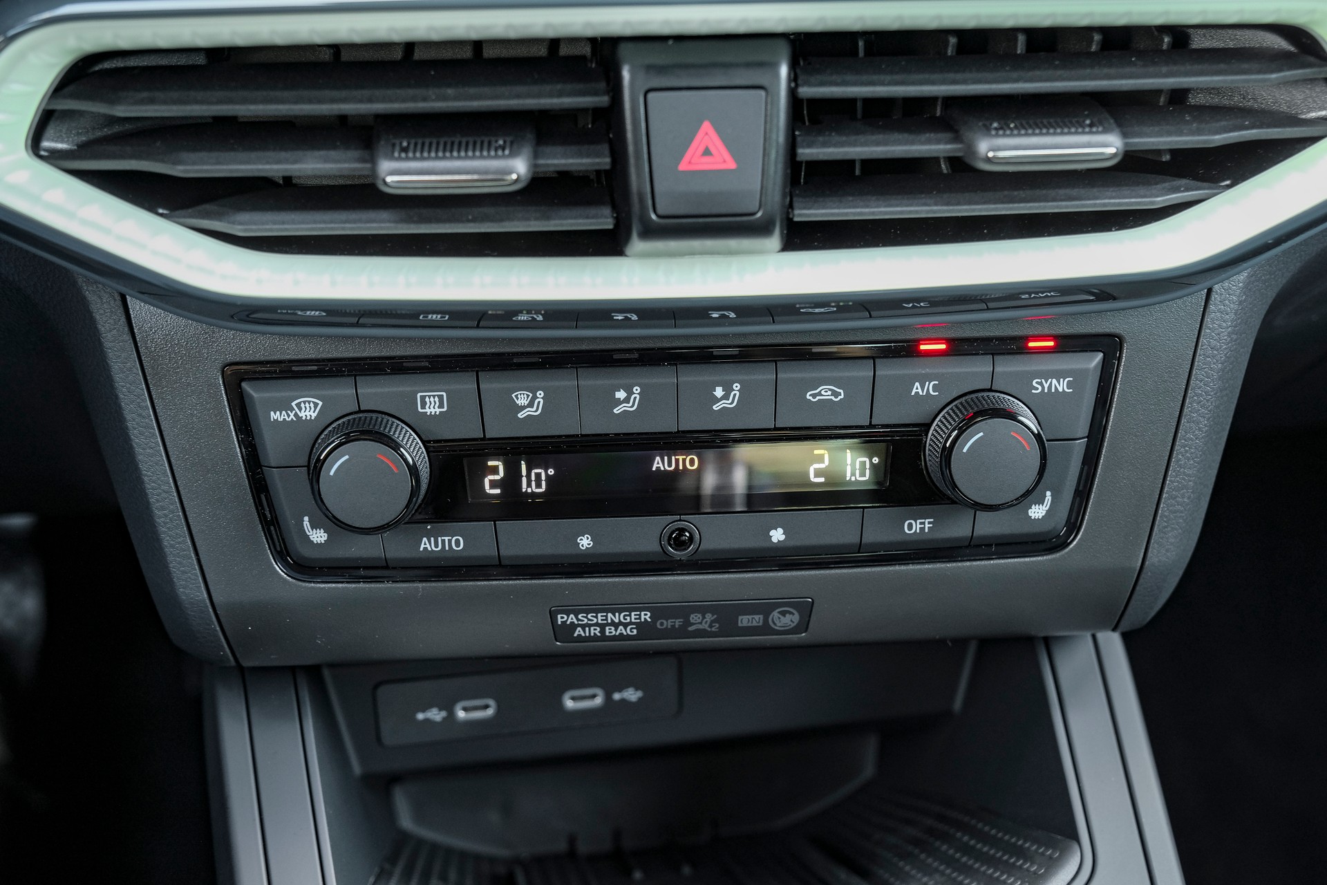 SEAT Arona 1.0 TSI Eco Style DSG-image-19