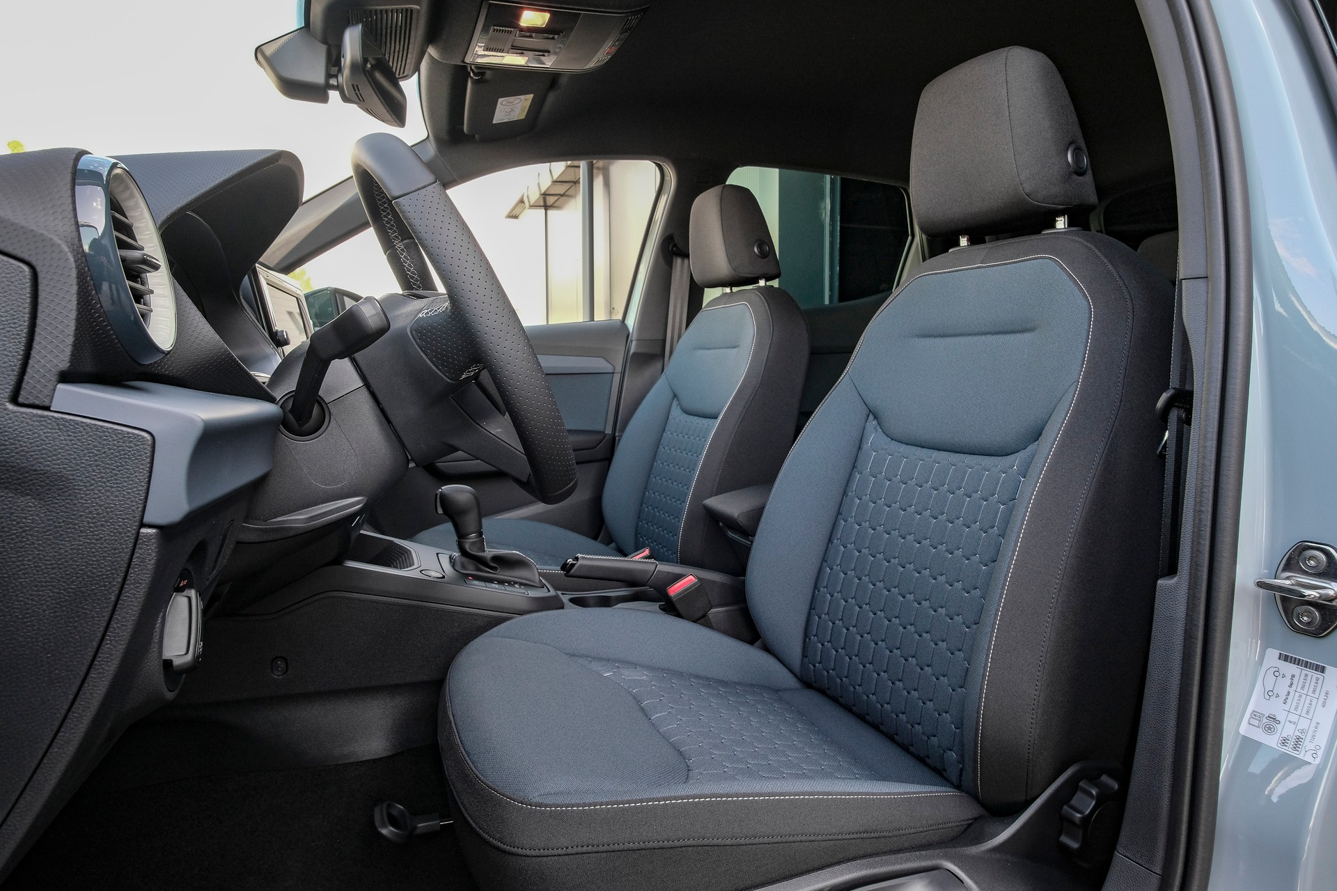 SEAT Arona 1.0 TSI Eco Style DSG-image-9