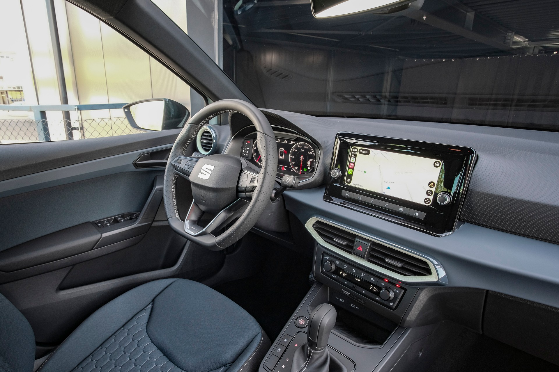 SEAT Arona 1.0 TSI Eco Style DSG-image-13
