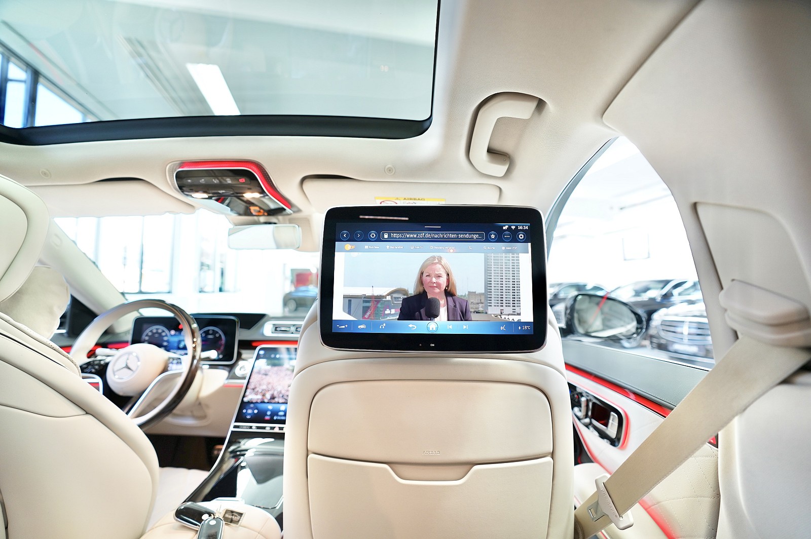 MERCEDES-BENZ S 450 L 4Matic AMG Line 9G-Tronic-image-16