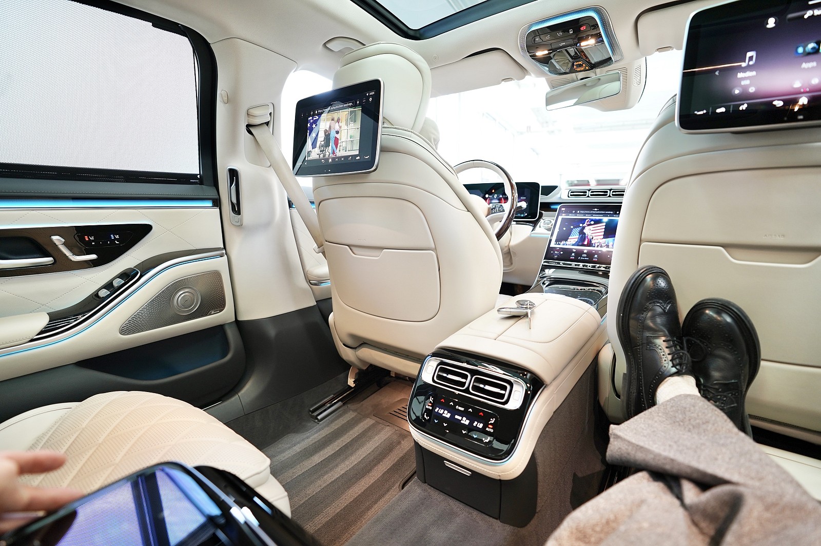 MERCEDES-BENZ S 450 L 4Matic AMG Line 9G-Tronic-image-19