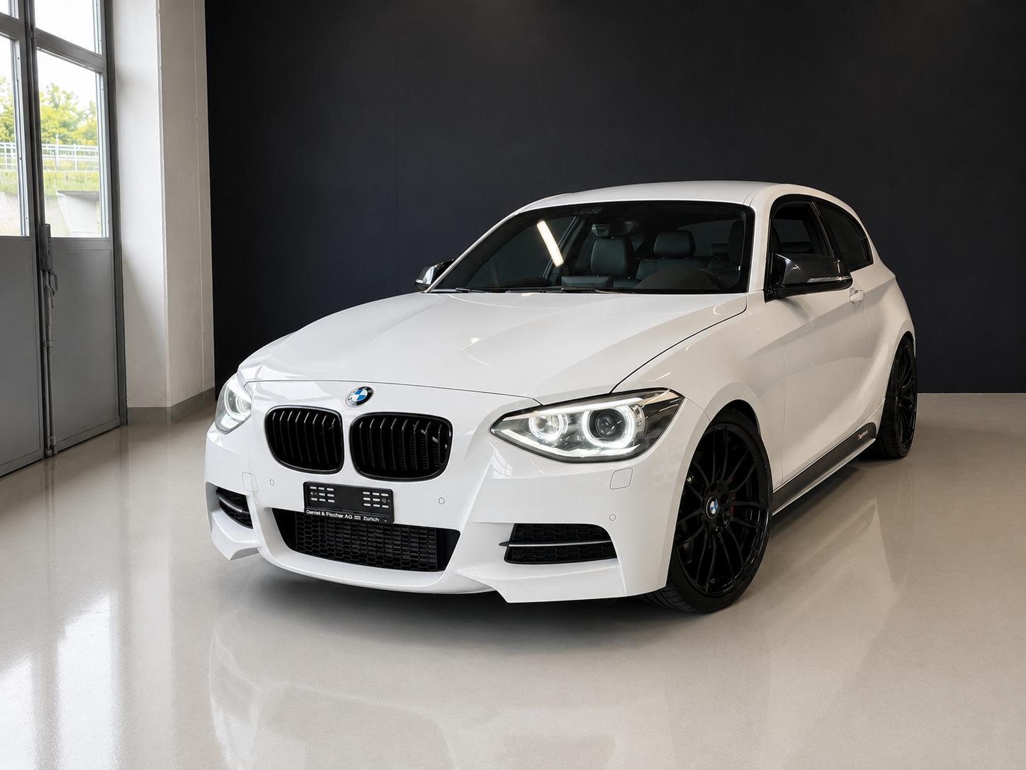 BMW M135i xDrive Steptronic-image-5