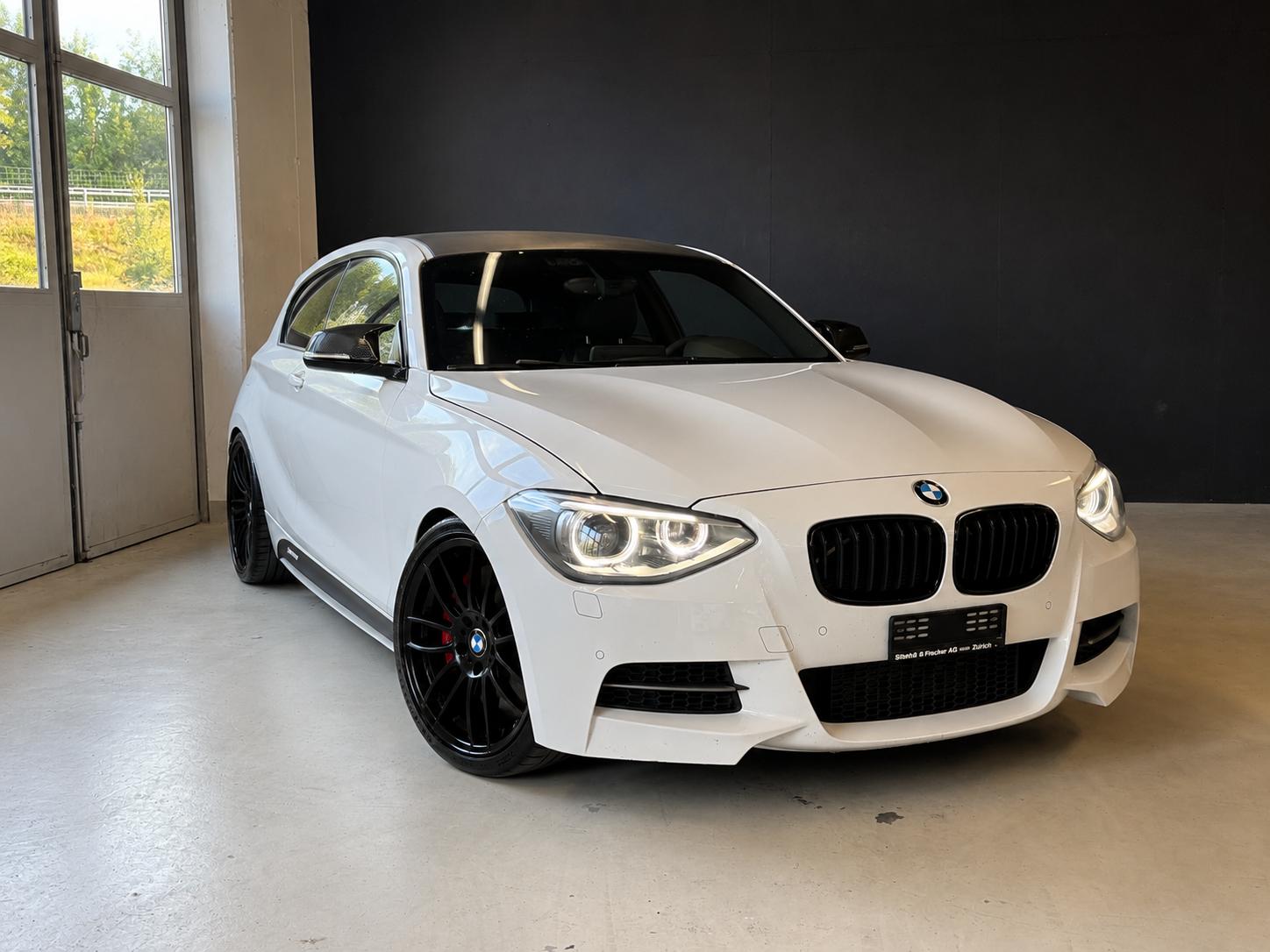 BMW M135i xDrive Steptronic-image-3