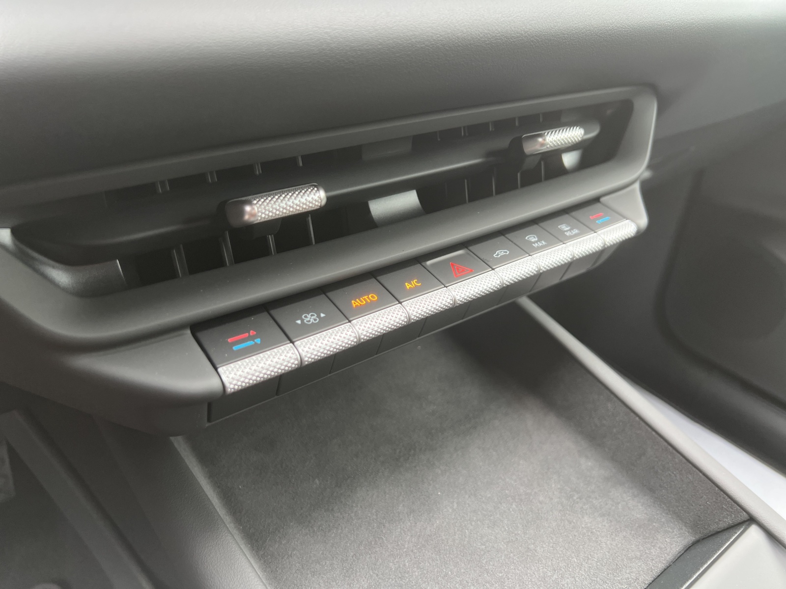VW ID.3 Neo 50 kWh 170PS Trend-image-14