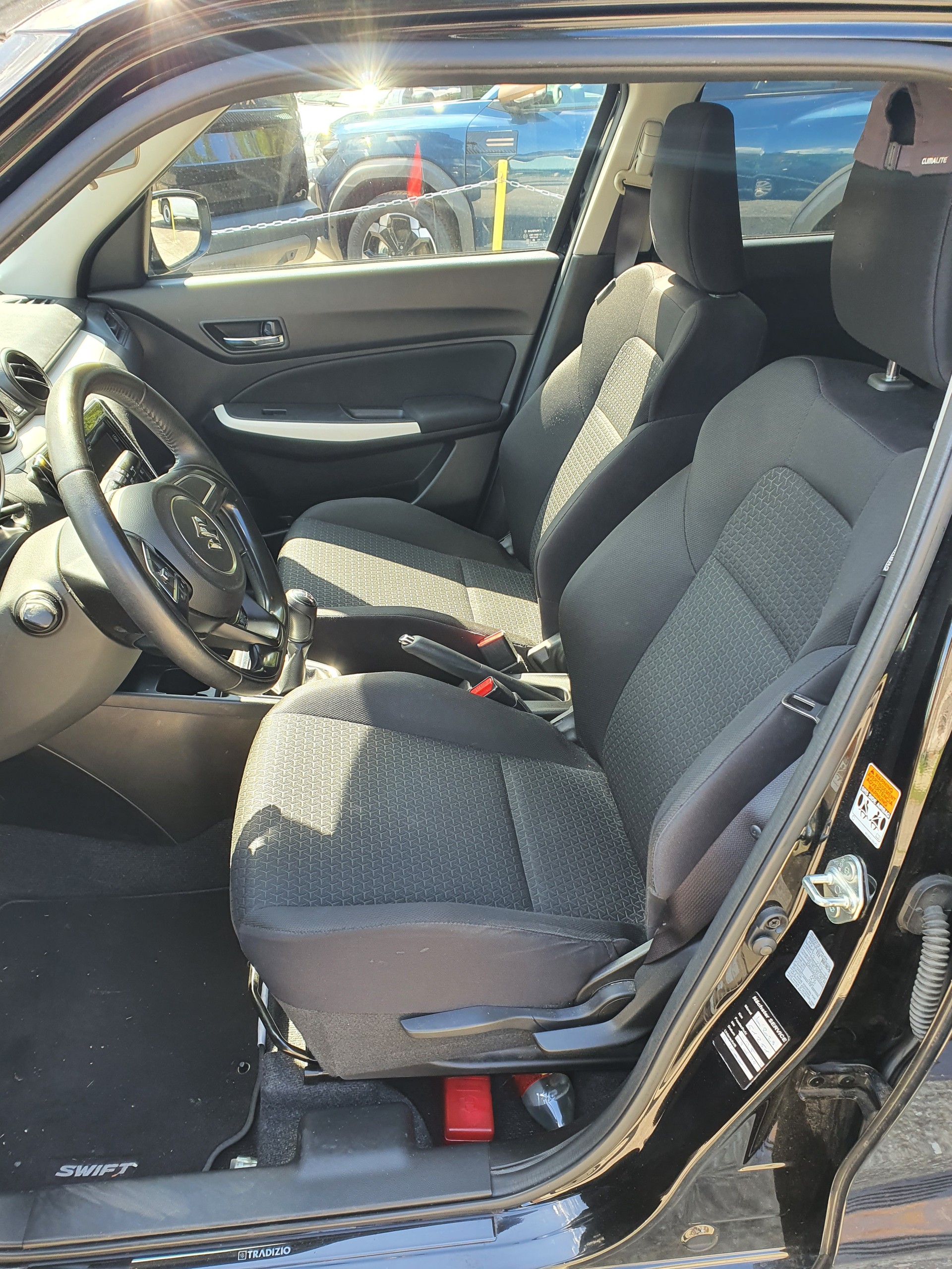 SUZUKI Swift 1.2i Tradizio Allgrip 4x4-image-6