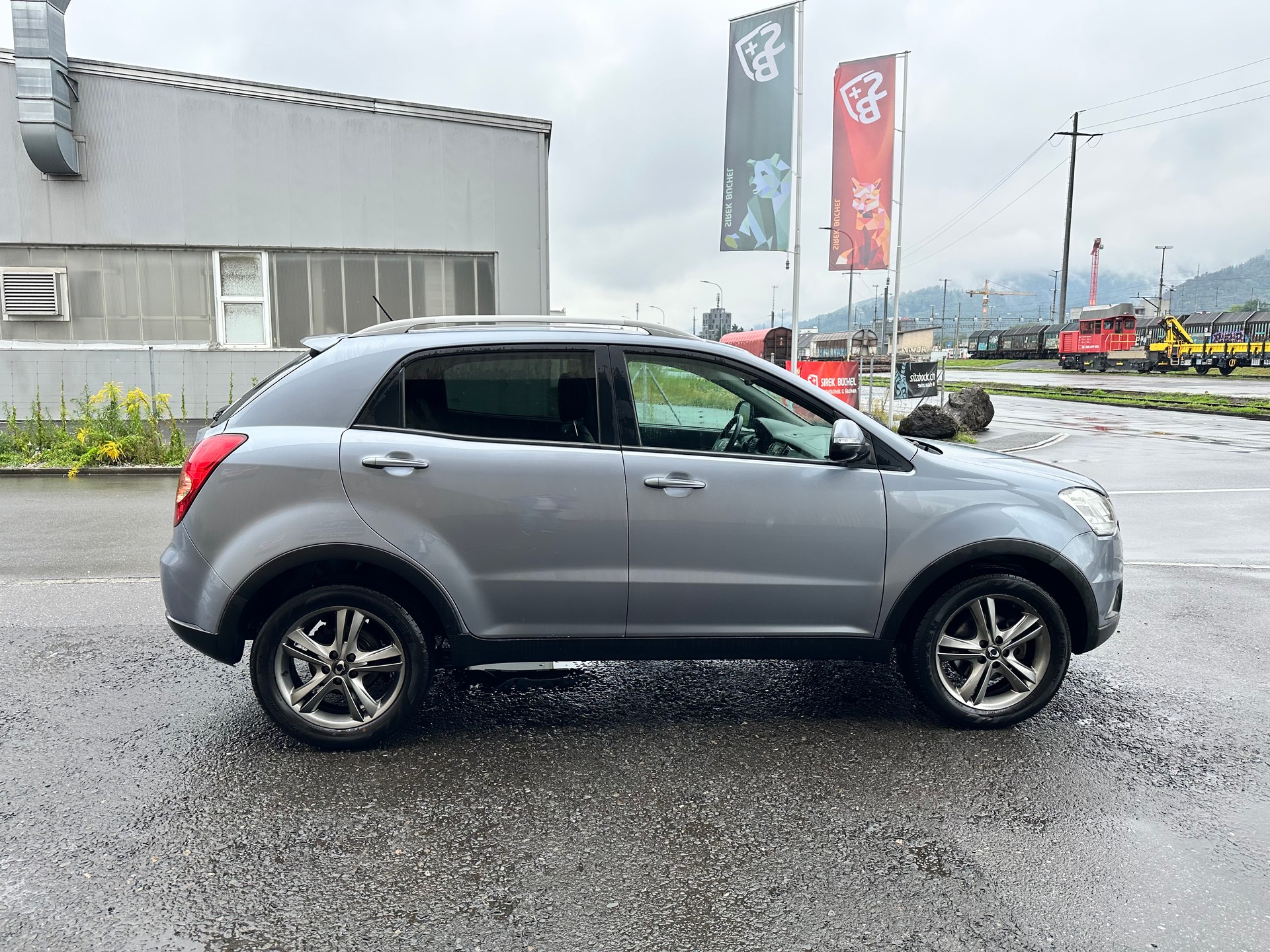 KGM-SsangYong Korando 2.0 e-XDI Quartz 4WD Automatic-image-8