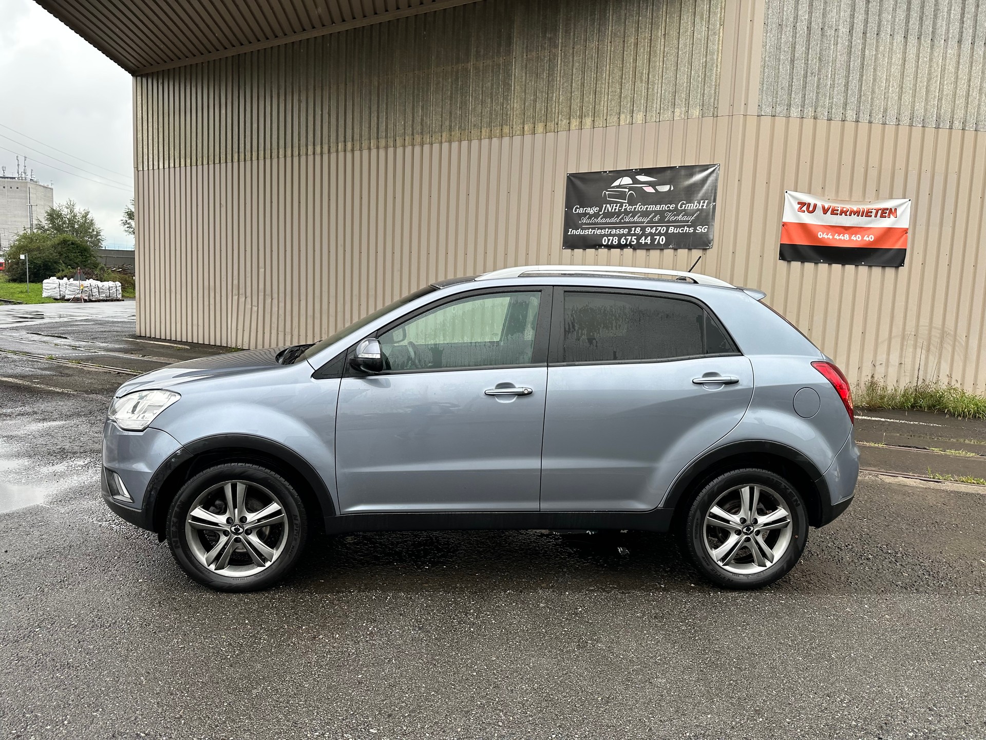 KGM-SsangYong Korando 2.0 e-XDI Quartz 4WD Automatic-image-3