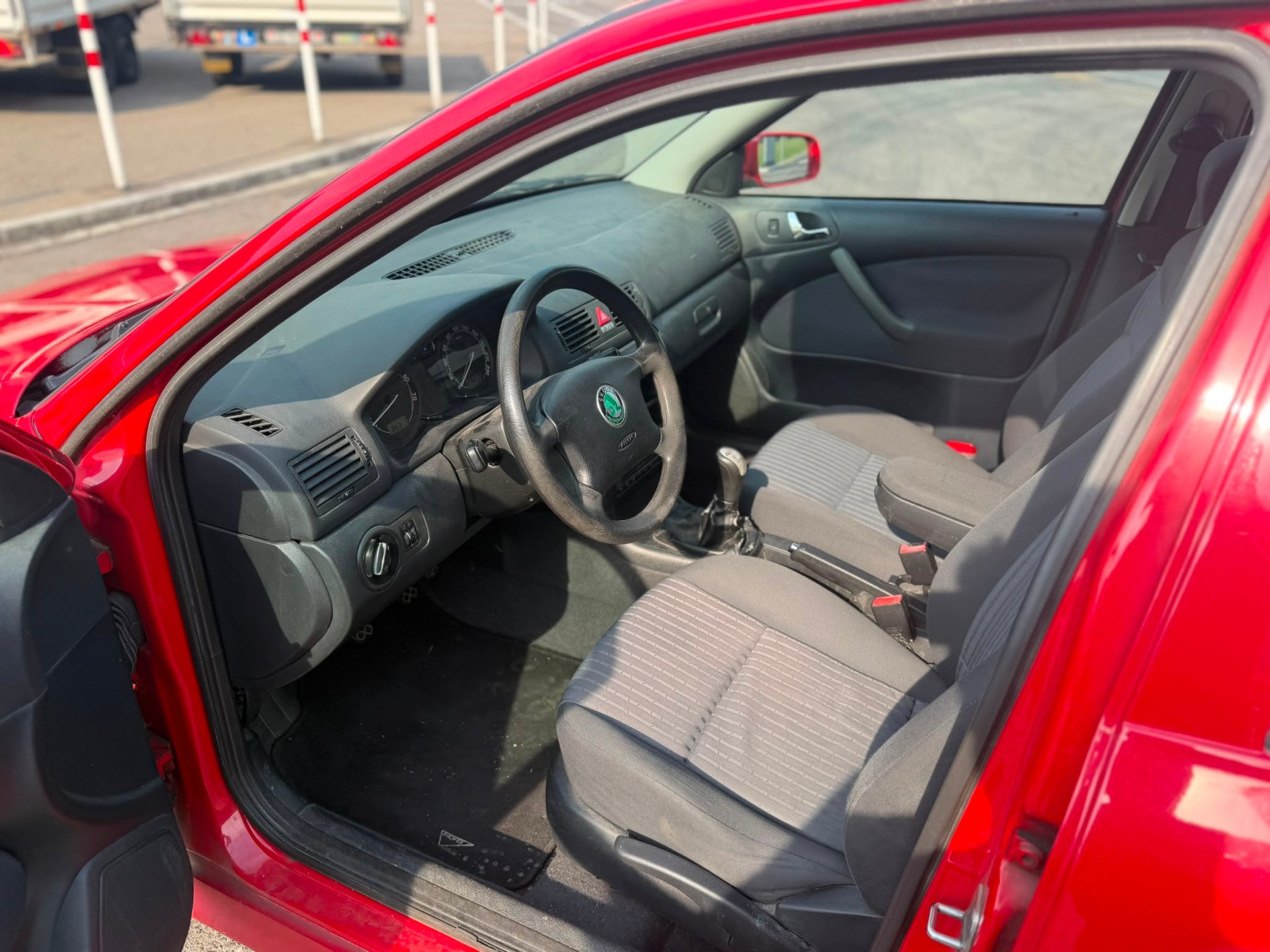 SKODA Octavia 2.0 Elegance 4x4-image-4
