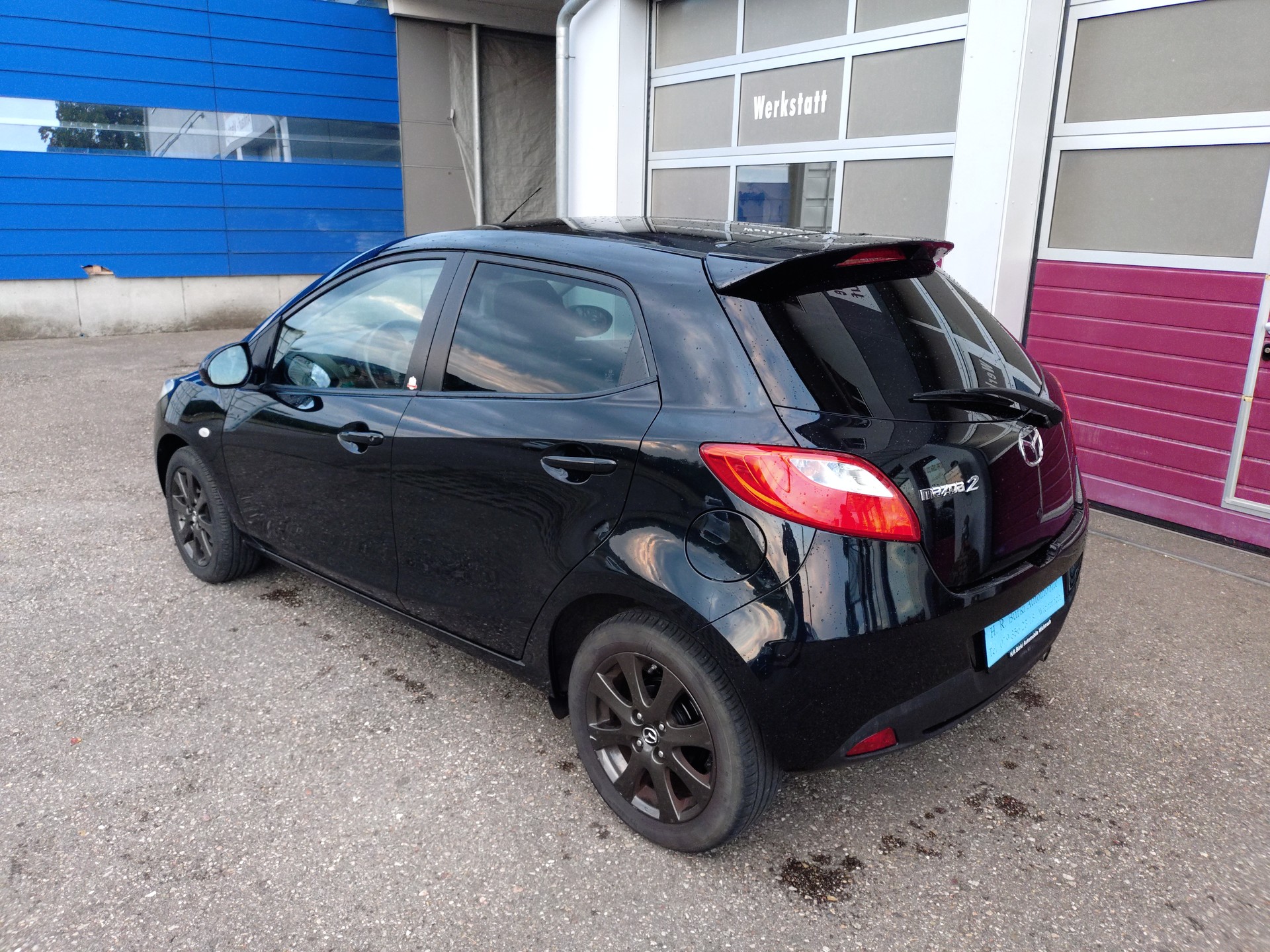 MAZDA 2 1.3i 16V Voila ma Suisse Edition-image-6