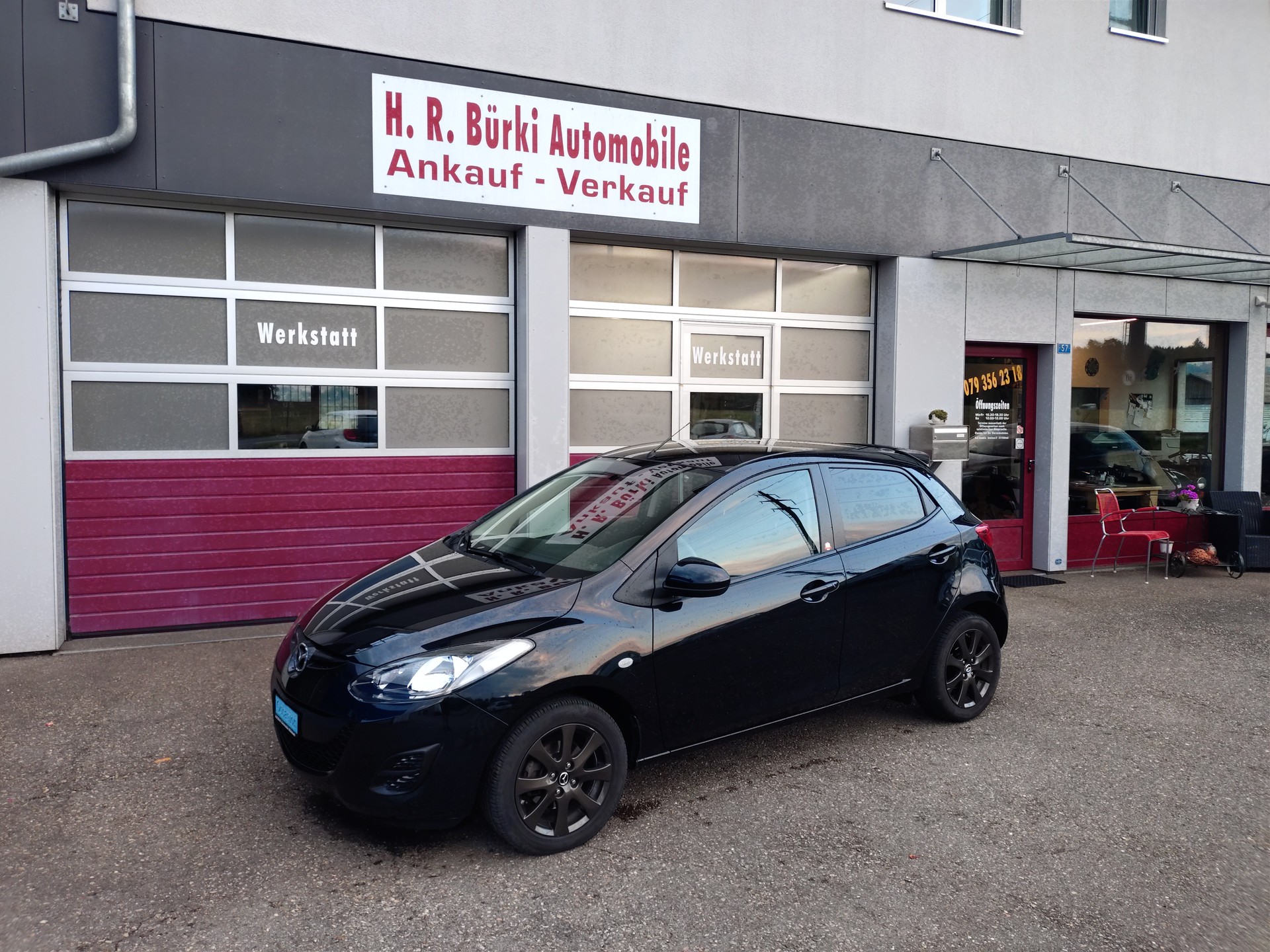 MAZDA 2 1.3i 16V Voila ma Suisse Edition-image-0