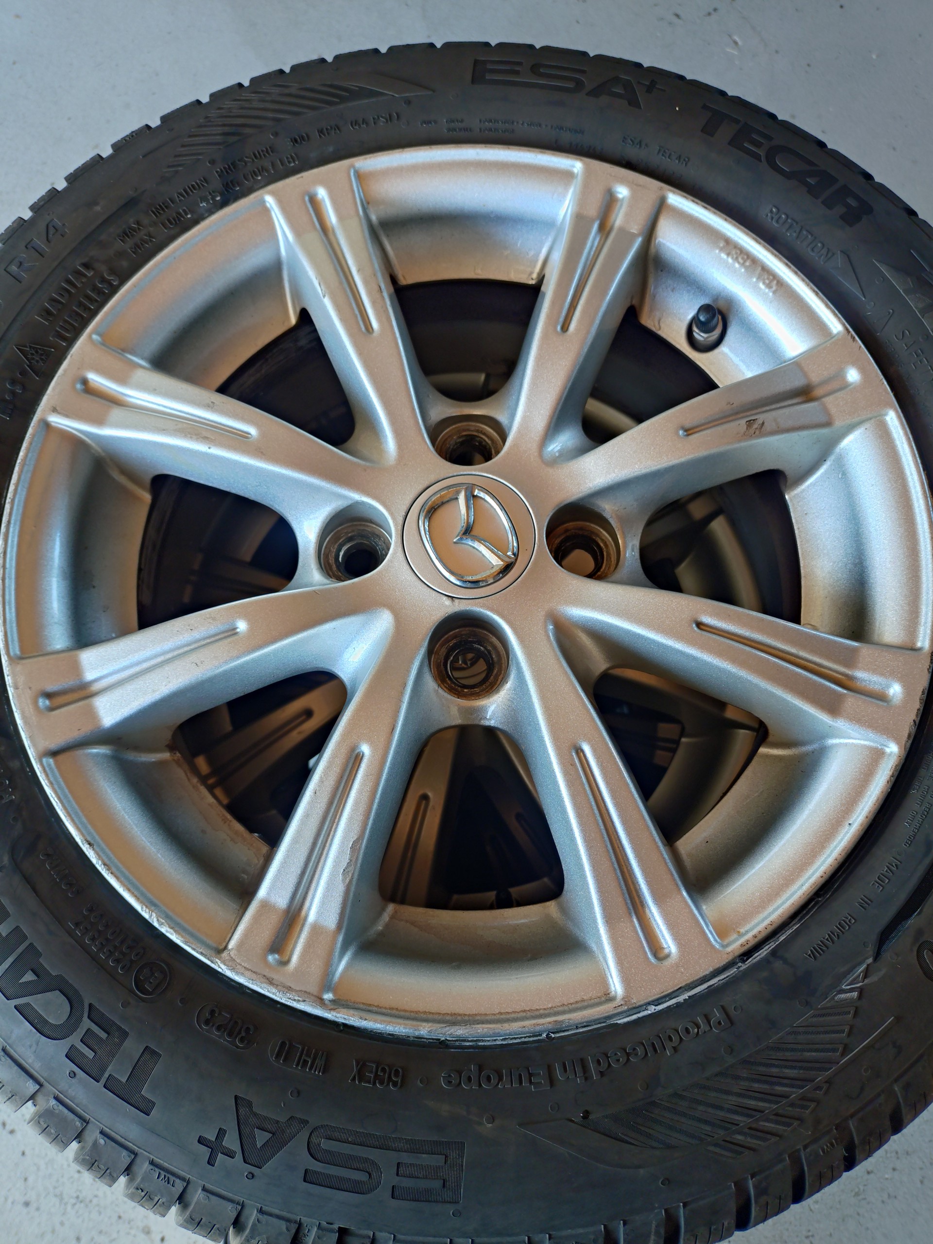 MAZDA 2 1.3i 16V Voila ma Suisse Edition-image-13