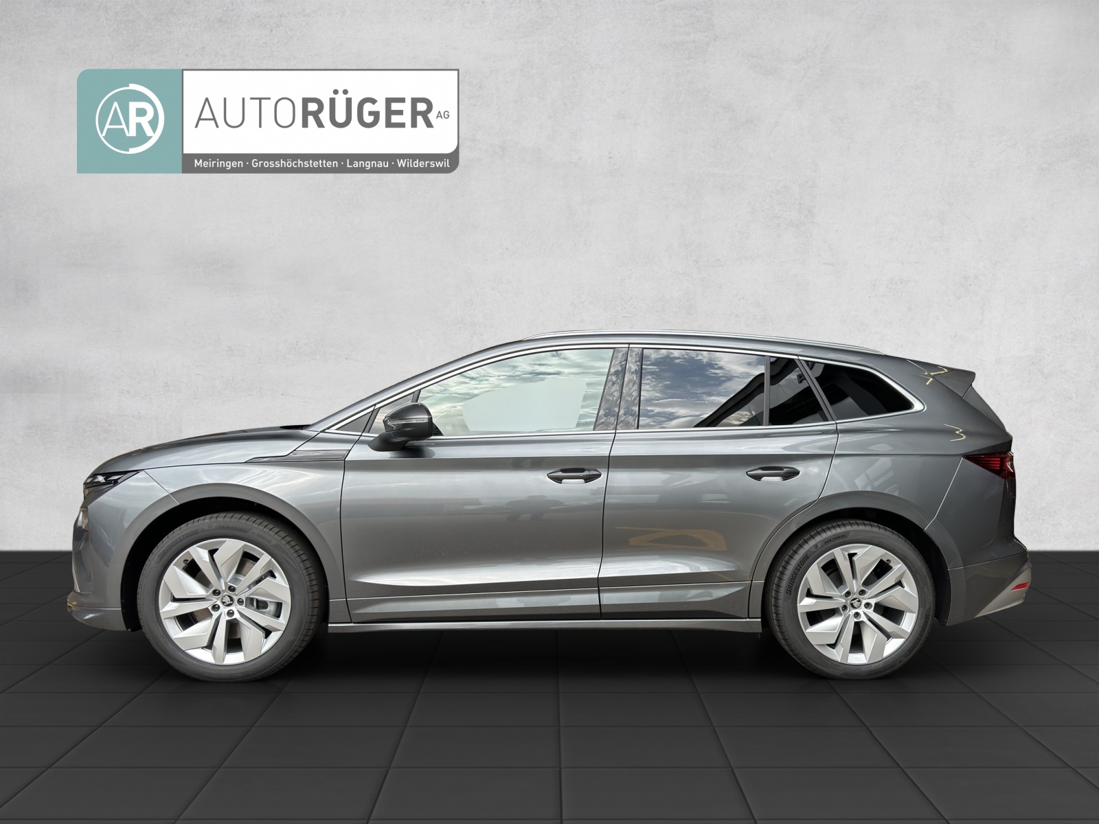 SKODA Enyaq 85 Dynamic-image-2