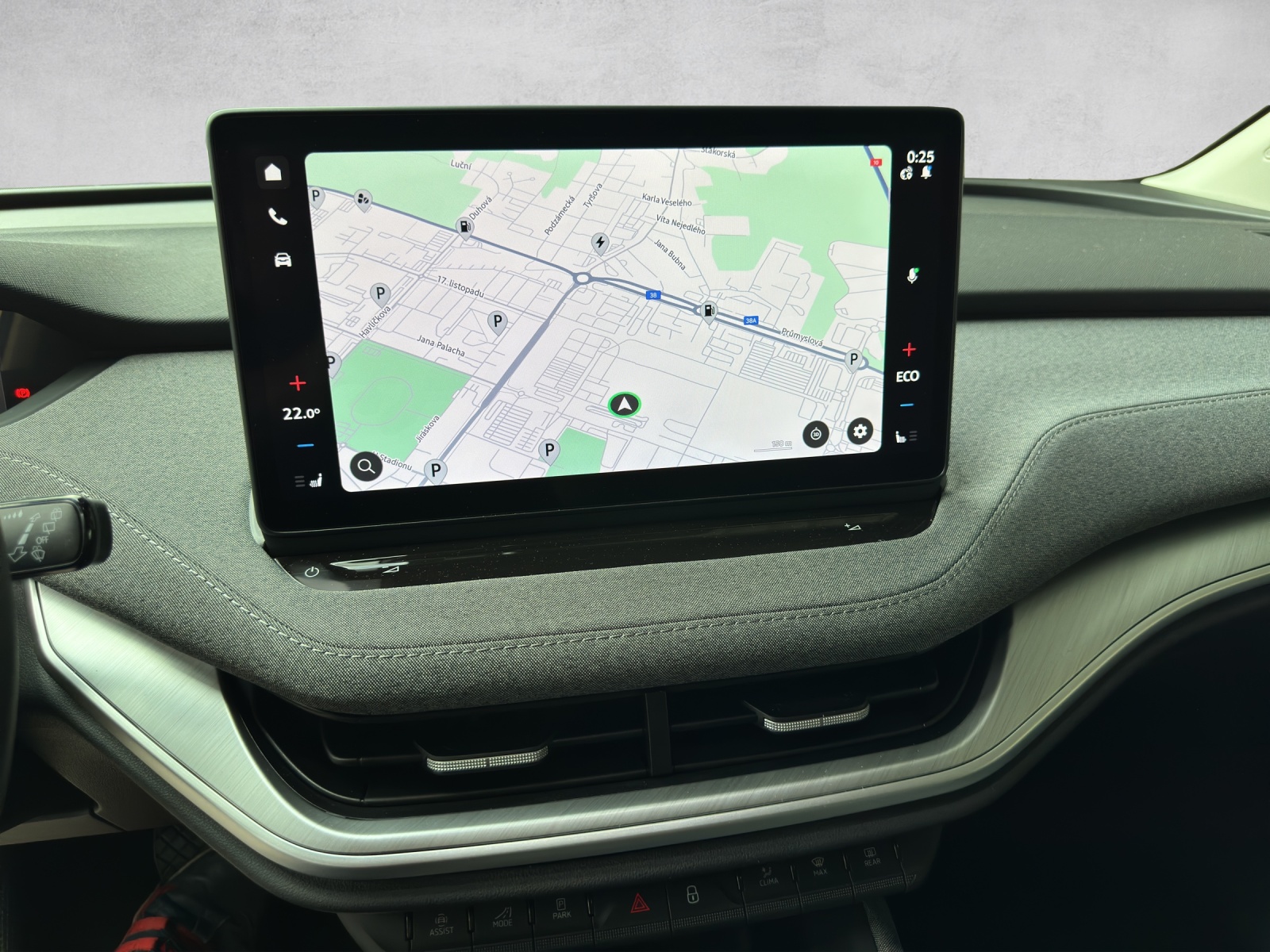 SKODA Enyaq 85 Dynamic-image-11