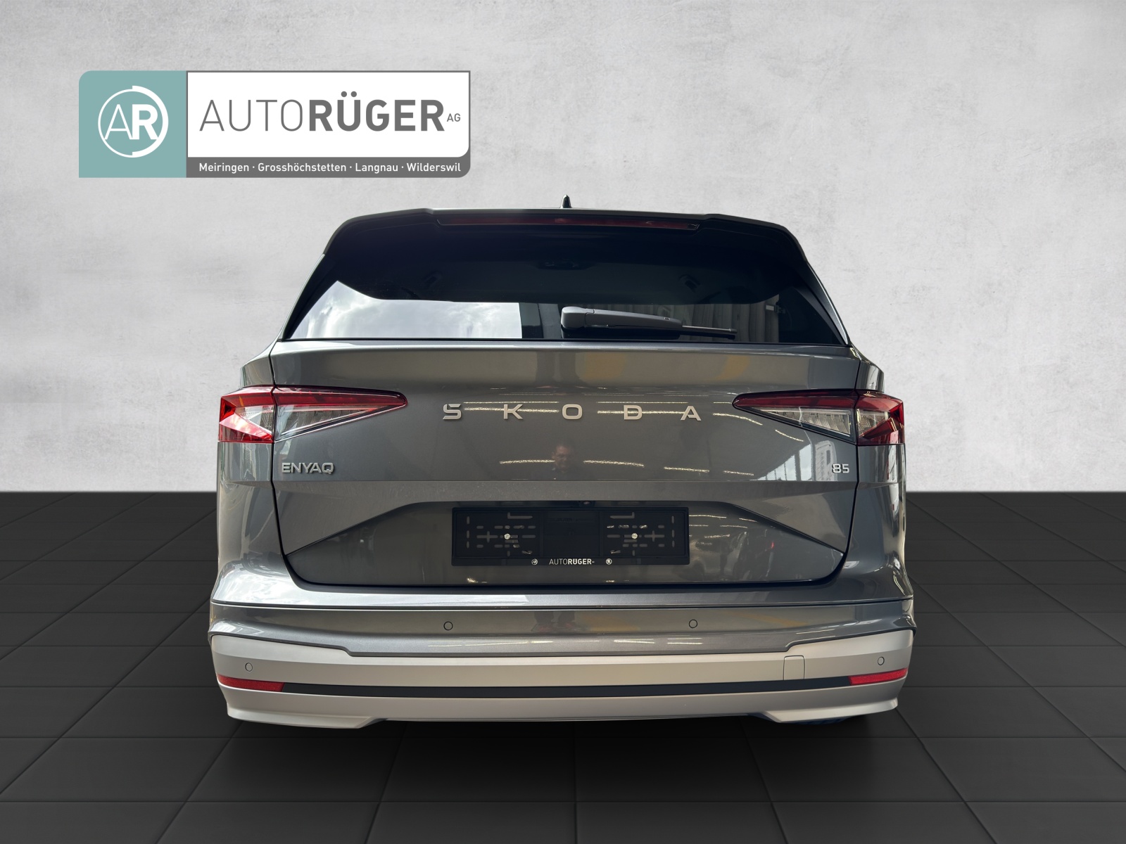 SKODA Enyaq 85 Dynamic-image-4