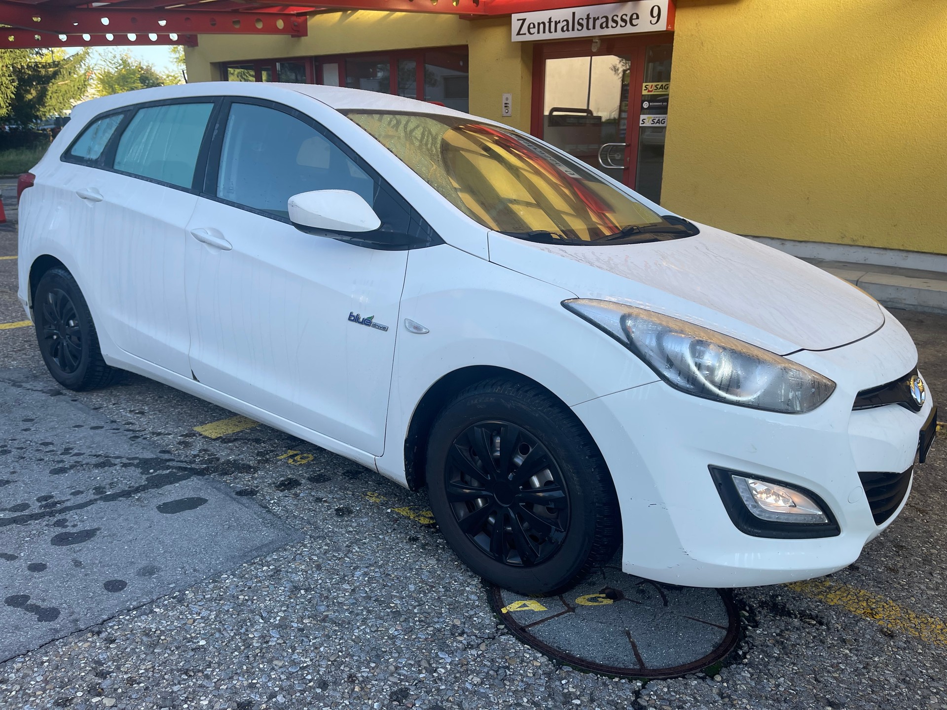 HYUNDAI i30 Wagon 1.4 Pica-image-1