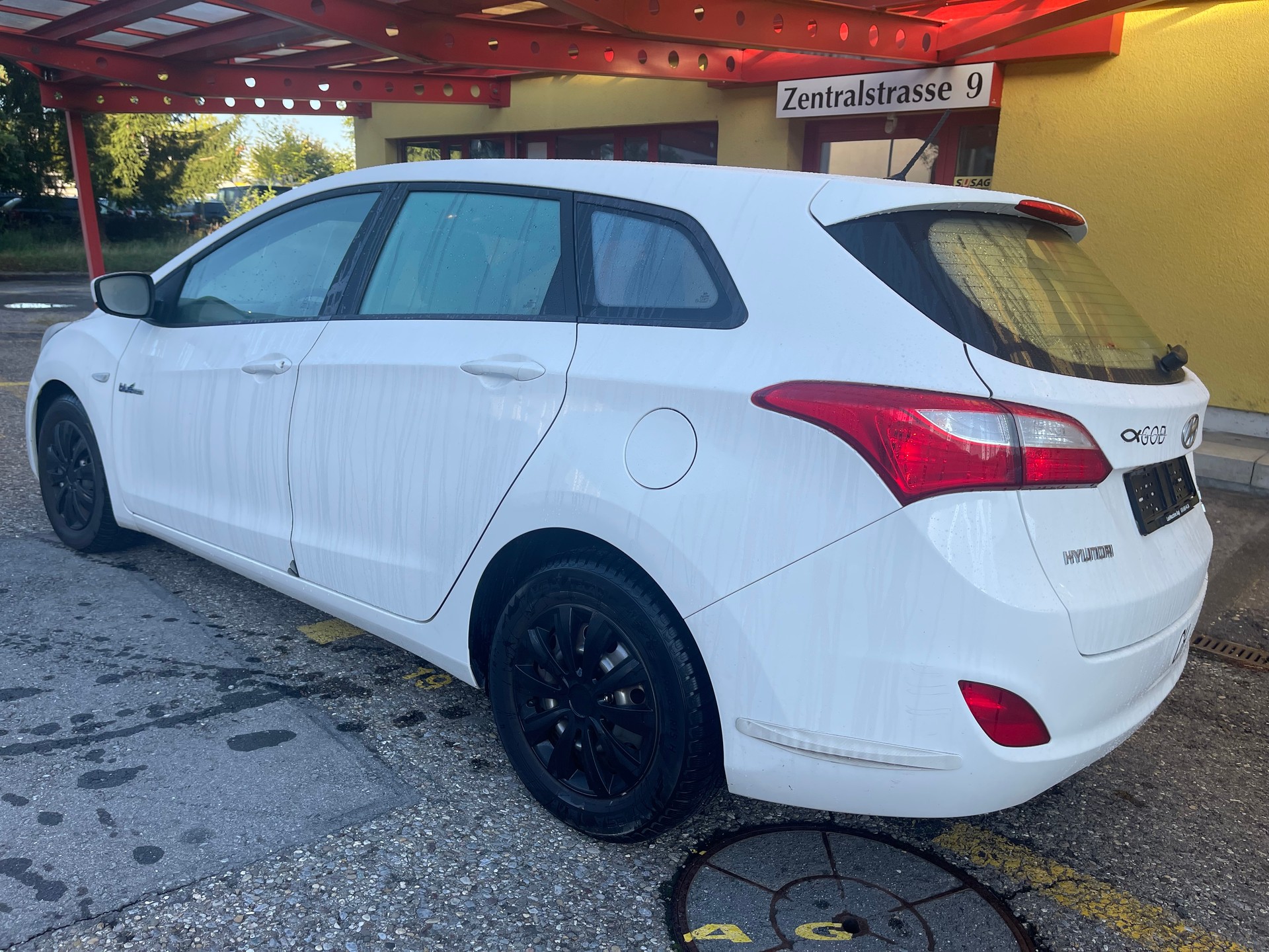 HYUNDAI i30 Wagon 1.4 Pica-image-3