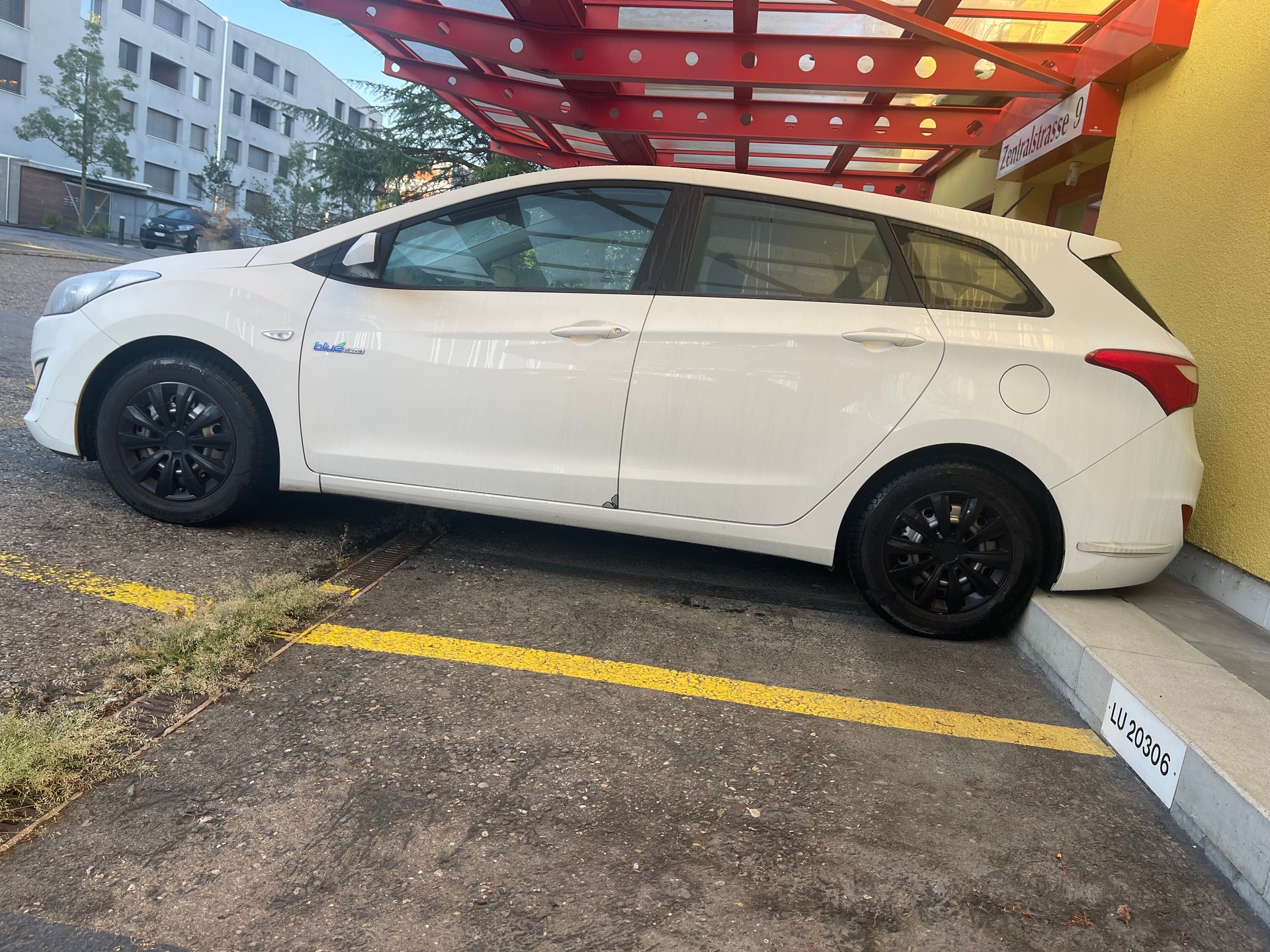 HYUNDAI i30 Wagon 1.4 Pica-image-7