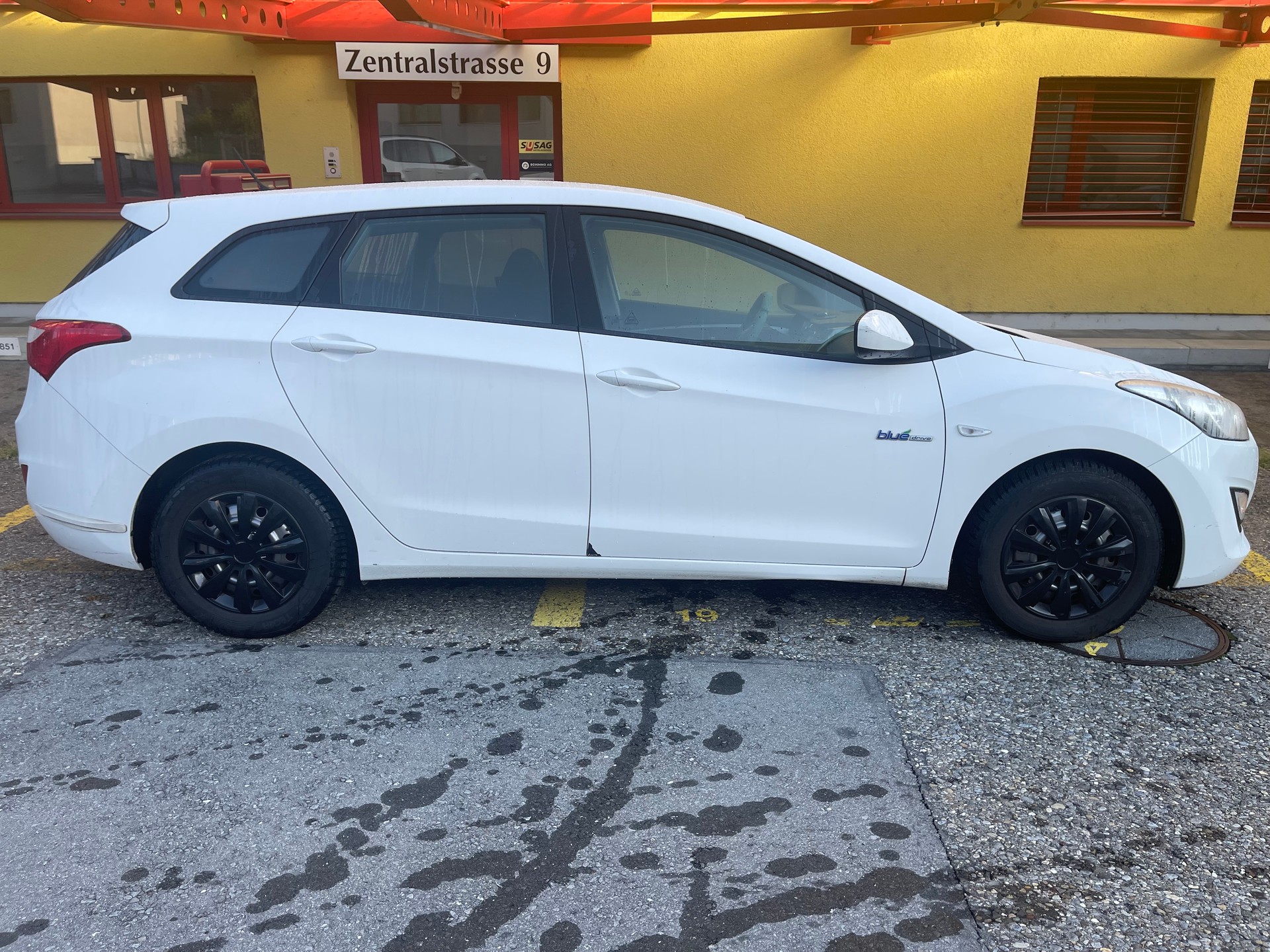 HYUNDAI i30 Wagon 1.4 Pica-image-2