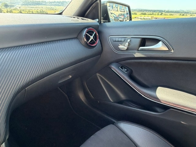 MERCEDES-BENZ A 45 AMG 4Matic Speedshift 7G-DCT-image-13