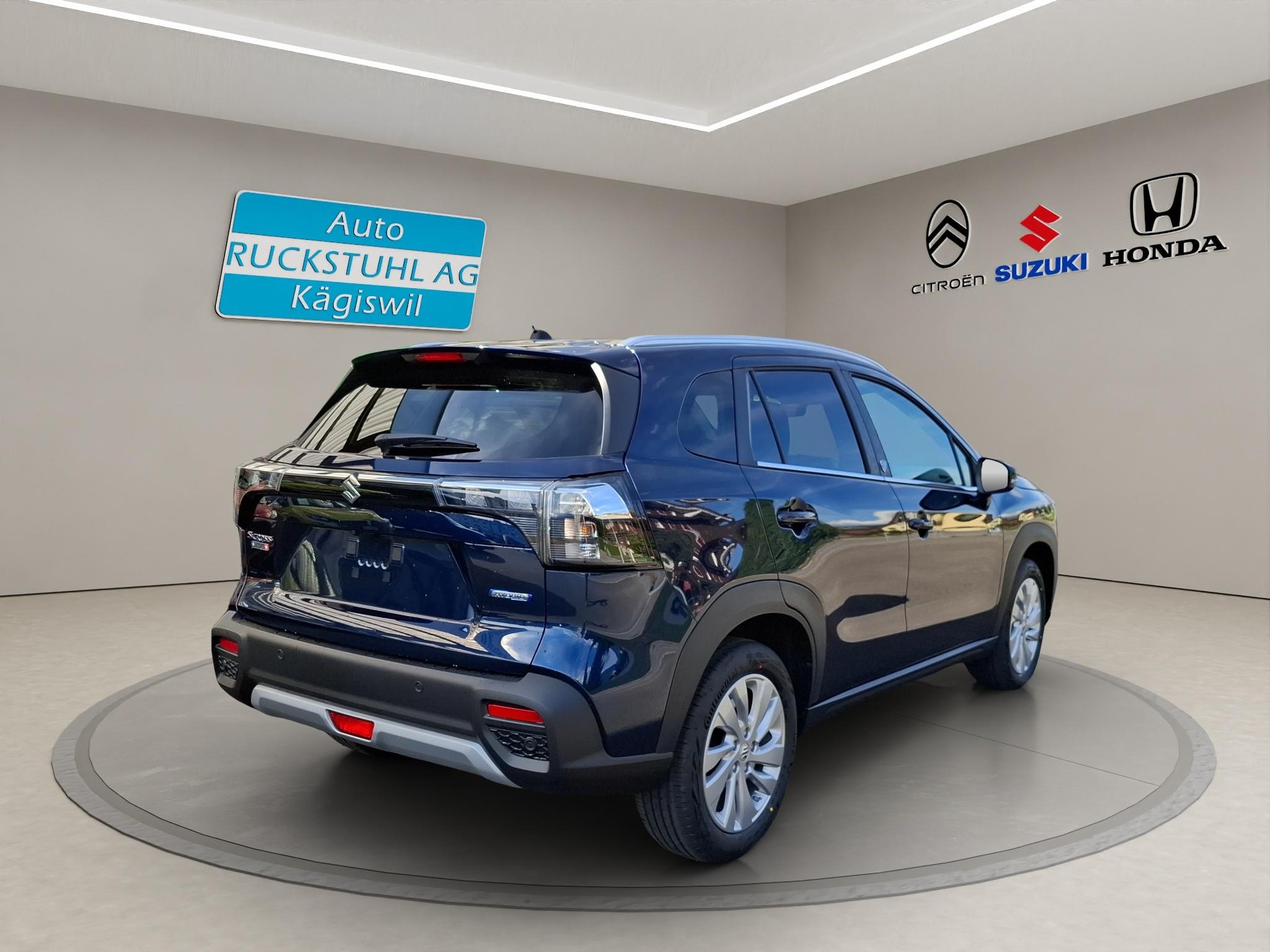 SUZUKI S-Cross 1.4 T Piz Sulai Hybrid 4x4-image-3