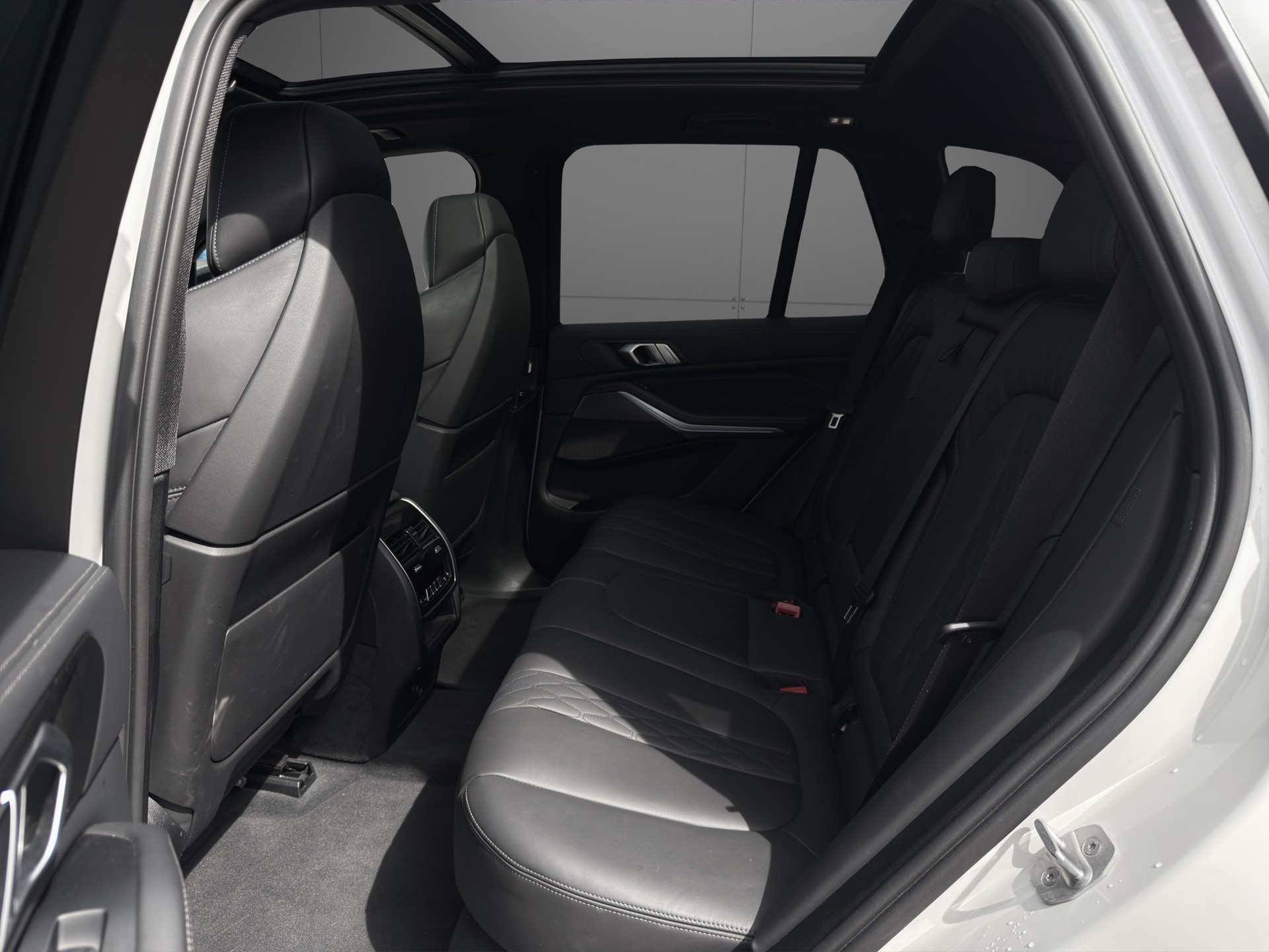 BMW X5 xDrive45e M Sport Steptronic-image-8