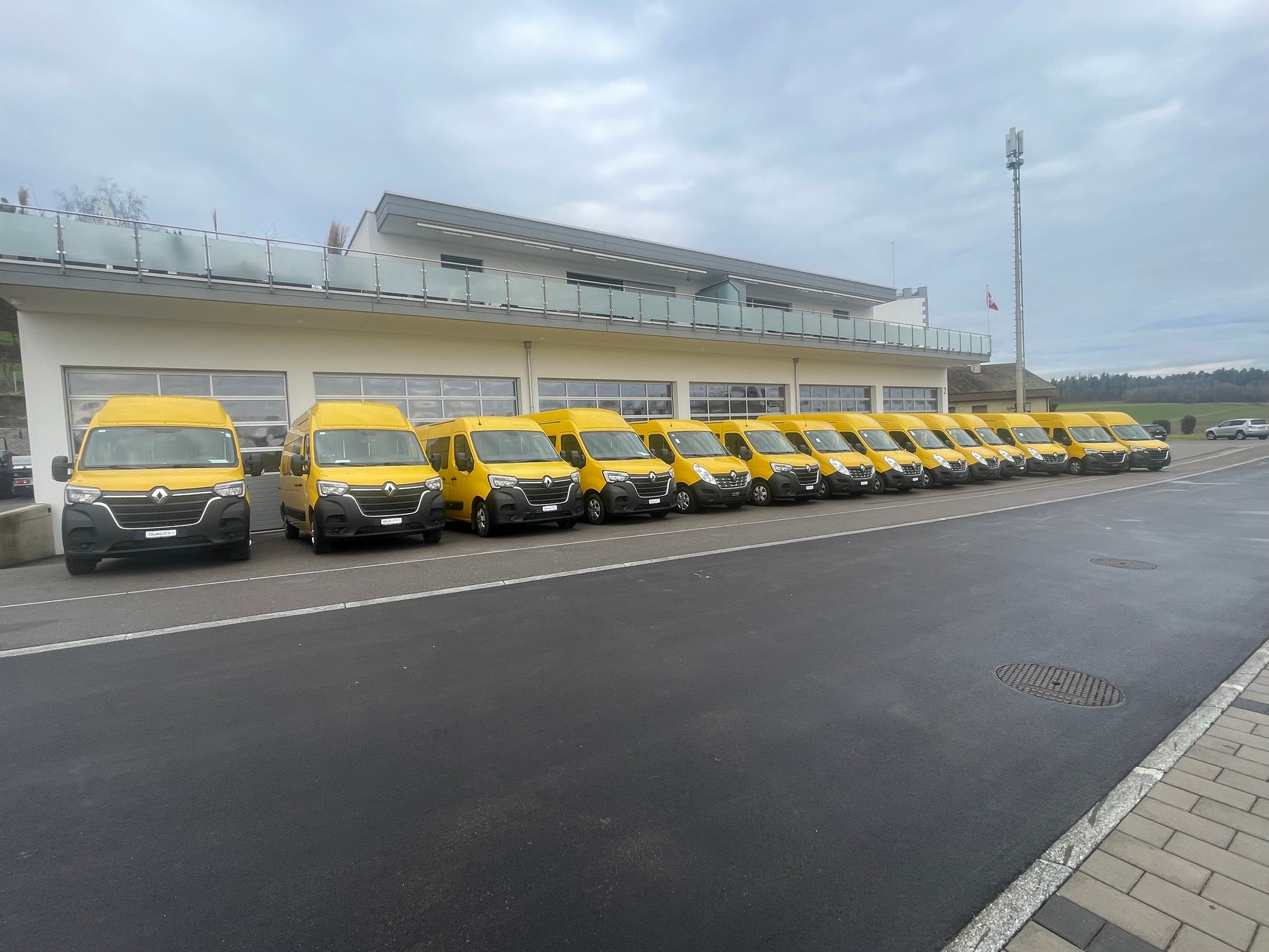 RENAULT Master L3H3 ab MFK bis 3.2029 Garantie 1 Jahr oder 20.000 km-image-12
