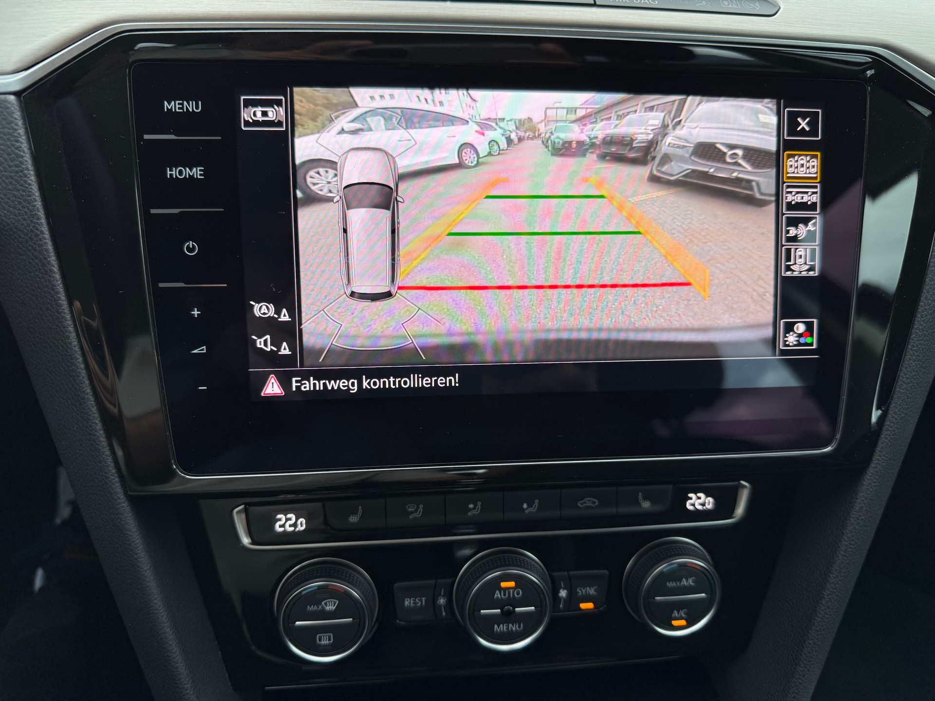 VW Passat Variant 2.0 TDI 150 Highline DSG-image-23