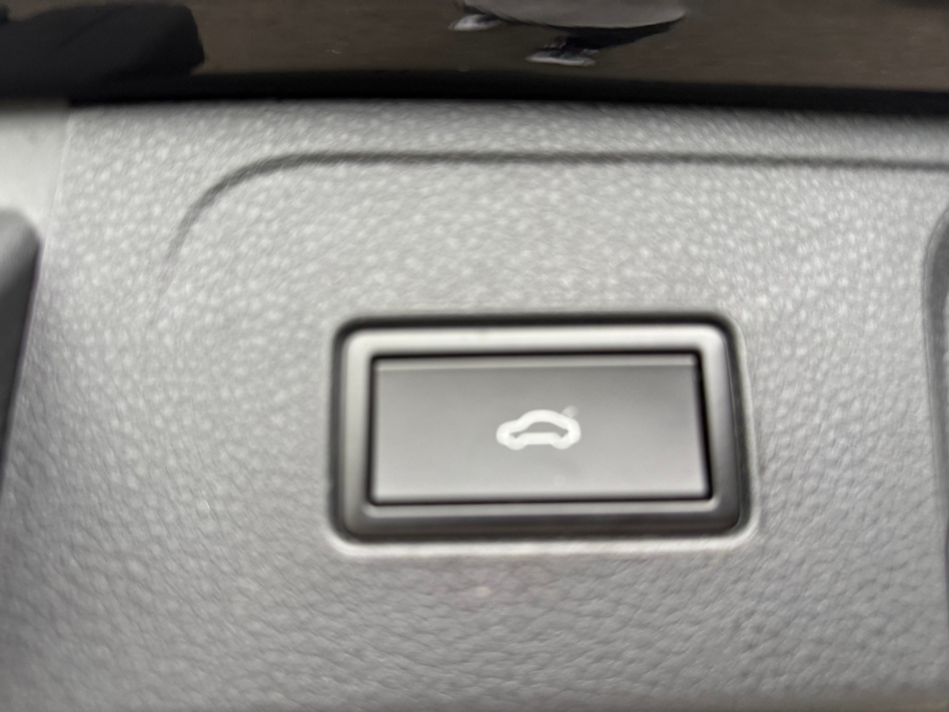 VW Passat Variant 2.0 TDI 150 Highline DSG-image-7