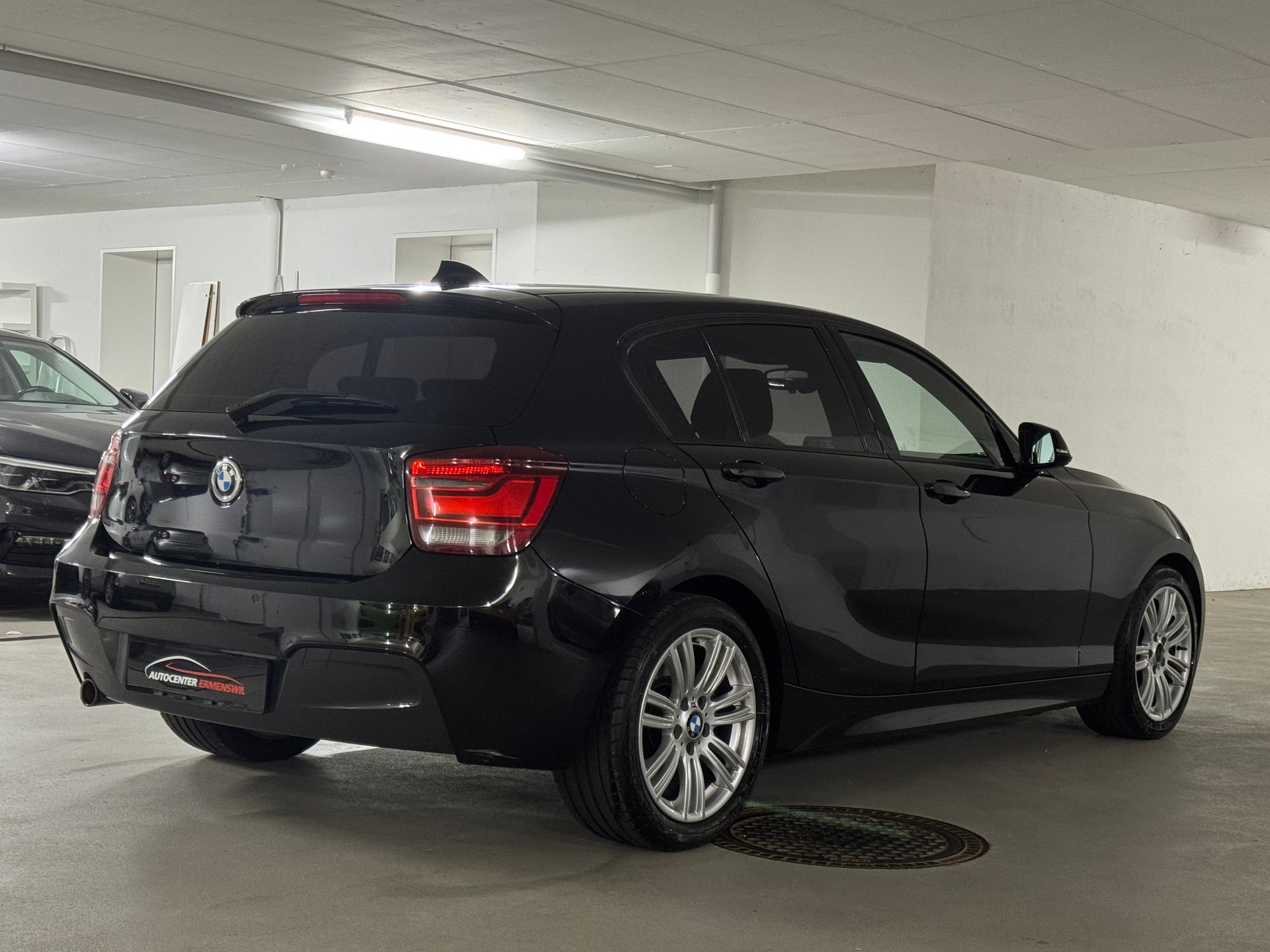 BMW 120d M-Paket Steptronic-image-6