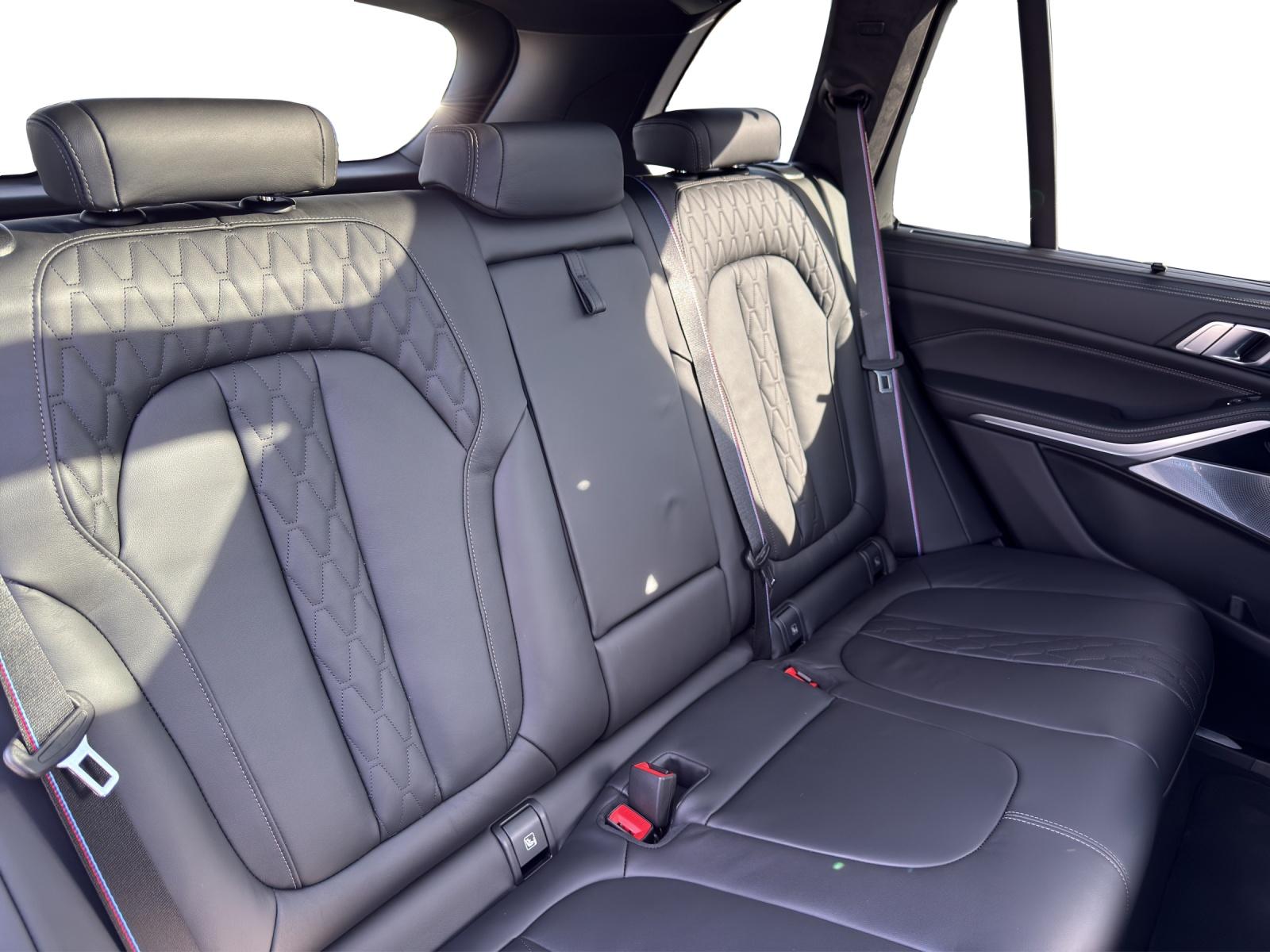 BMW X5 M60i xDrive M Sport Pro-image-15